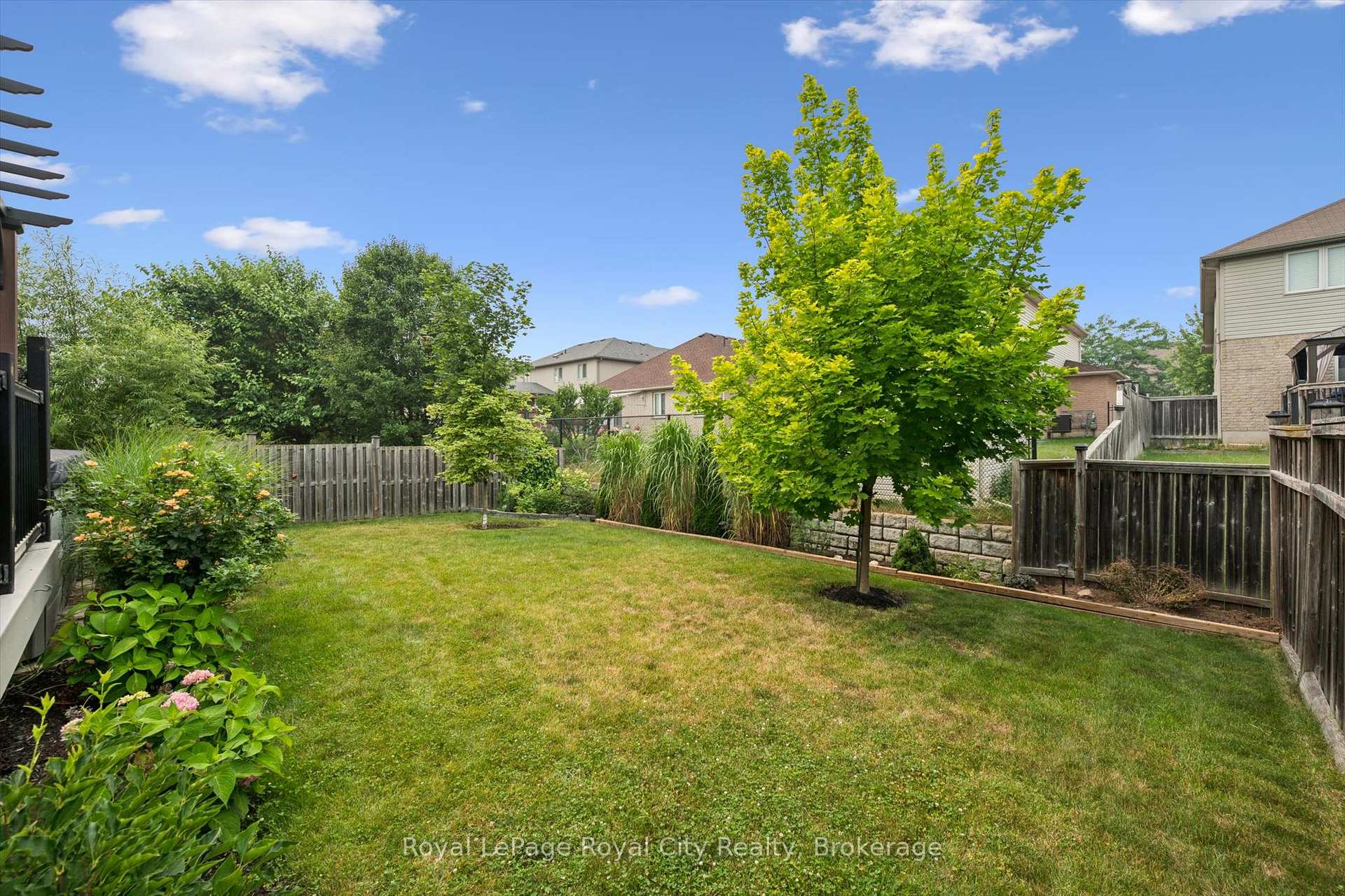 Photo 71 of 138 Flanders Road, Waterloo, Breslau — HOMEH