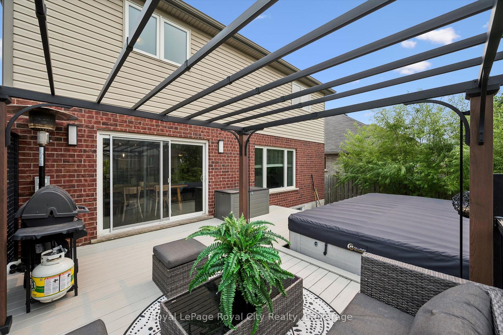Photo 80 of 138 Flanders Road, Waterloo, Breslau — HOMEH
