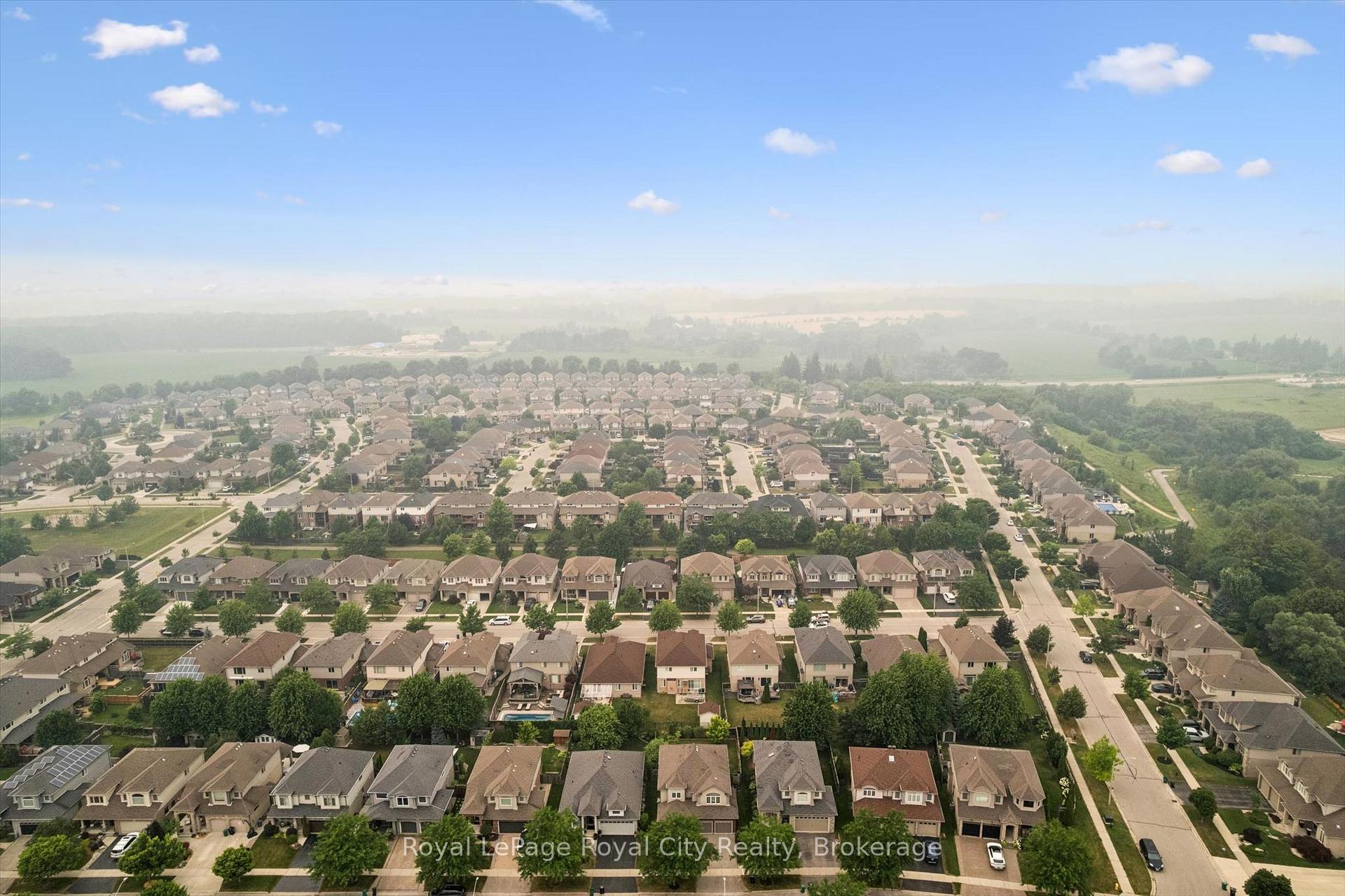 Photo 81 of 138 Flanders Road, Waterloo, Breslau — HOMEH