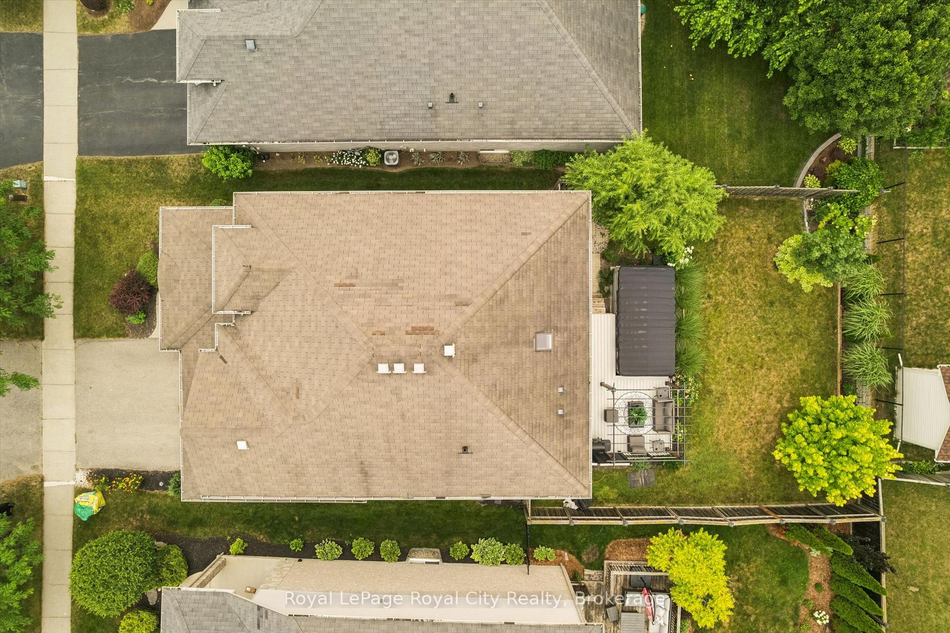 Photo 83 of 138 Flanders Road, Waterloo, Breslau — HOMEH