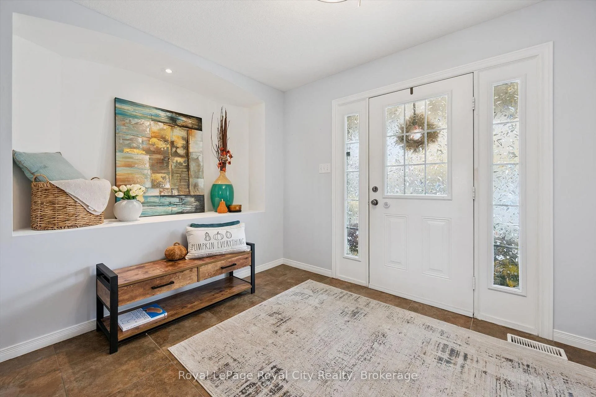 Photo 8 of 138 Flanders Road, Waterloo, Breslau — HOMEH