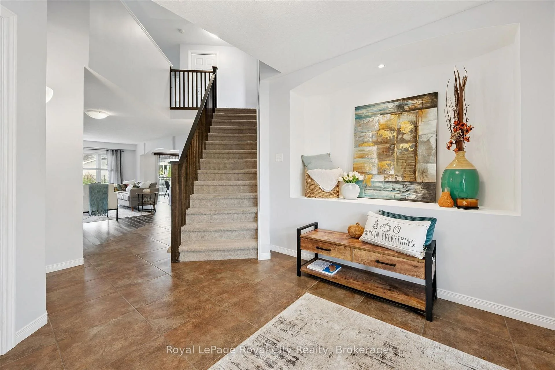 Photo 10 of 138 Flanders Road, Waterloo, Breslau — HOMEH