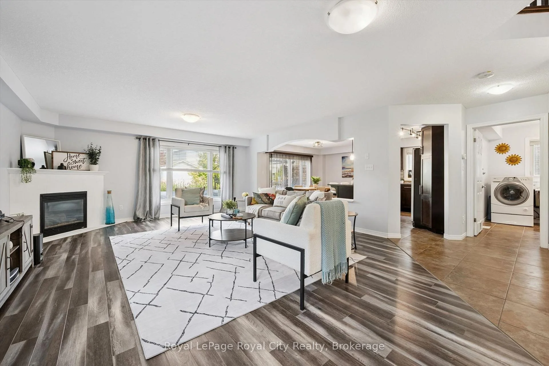 Photo 12 of 138 Flanders Road, Waterloo, Breslau — HOMEH