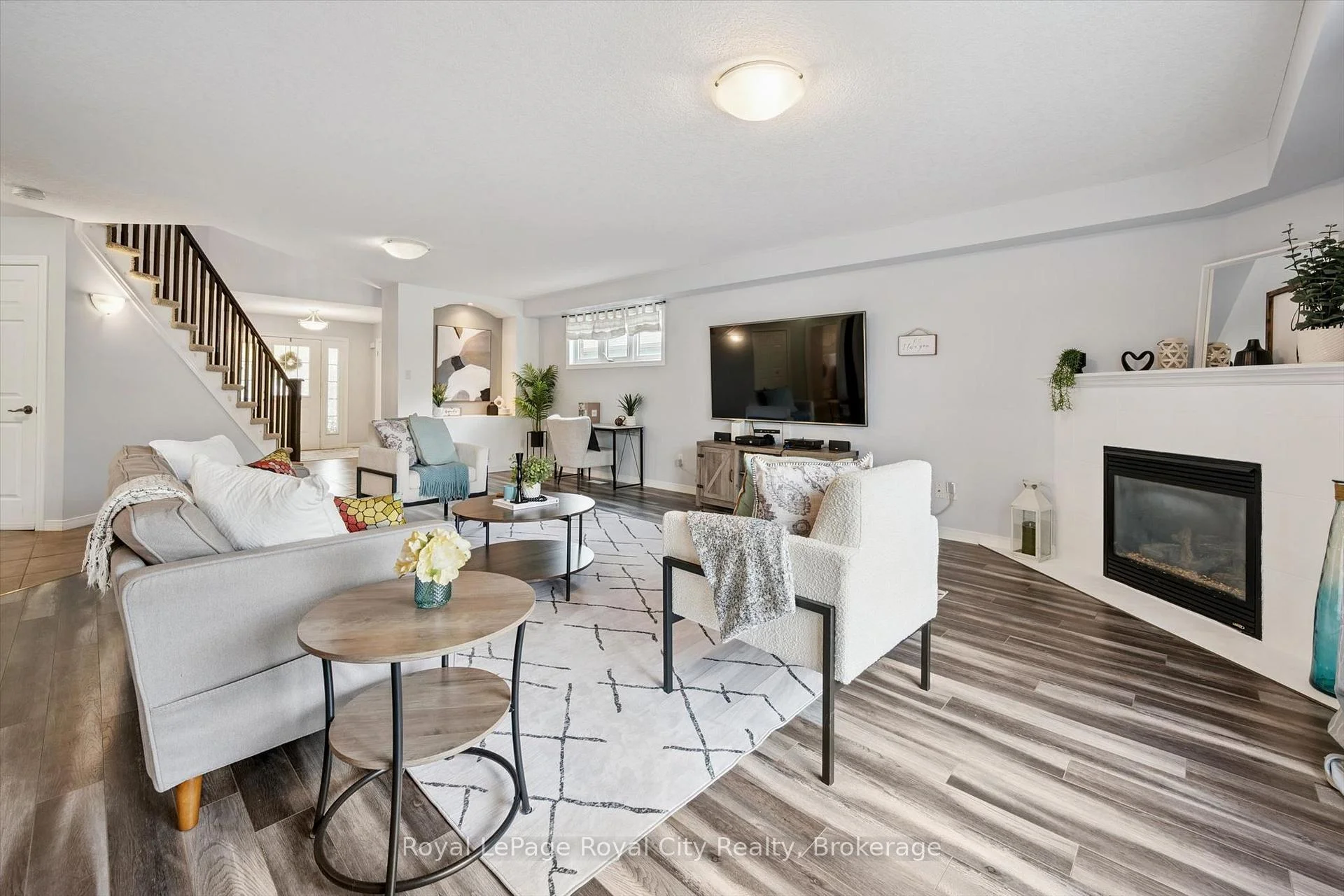 Photo 26 of 138 Flanders Road, Waterloo, Breslau — HOMEH