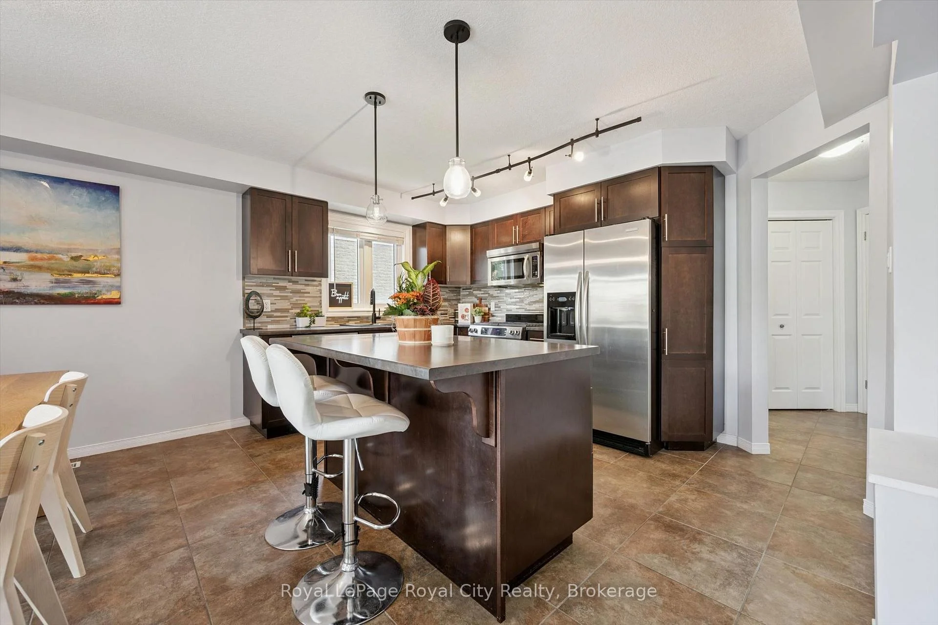 Photo 30 of 138 Flanders Road, Waterloo, Breslau — HOMEH