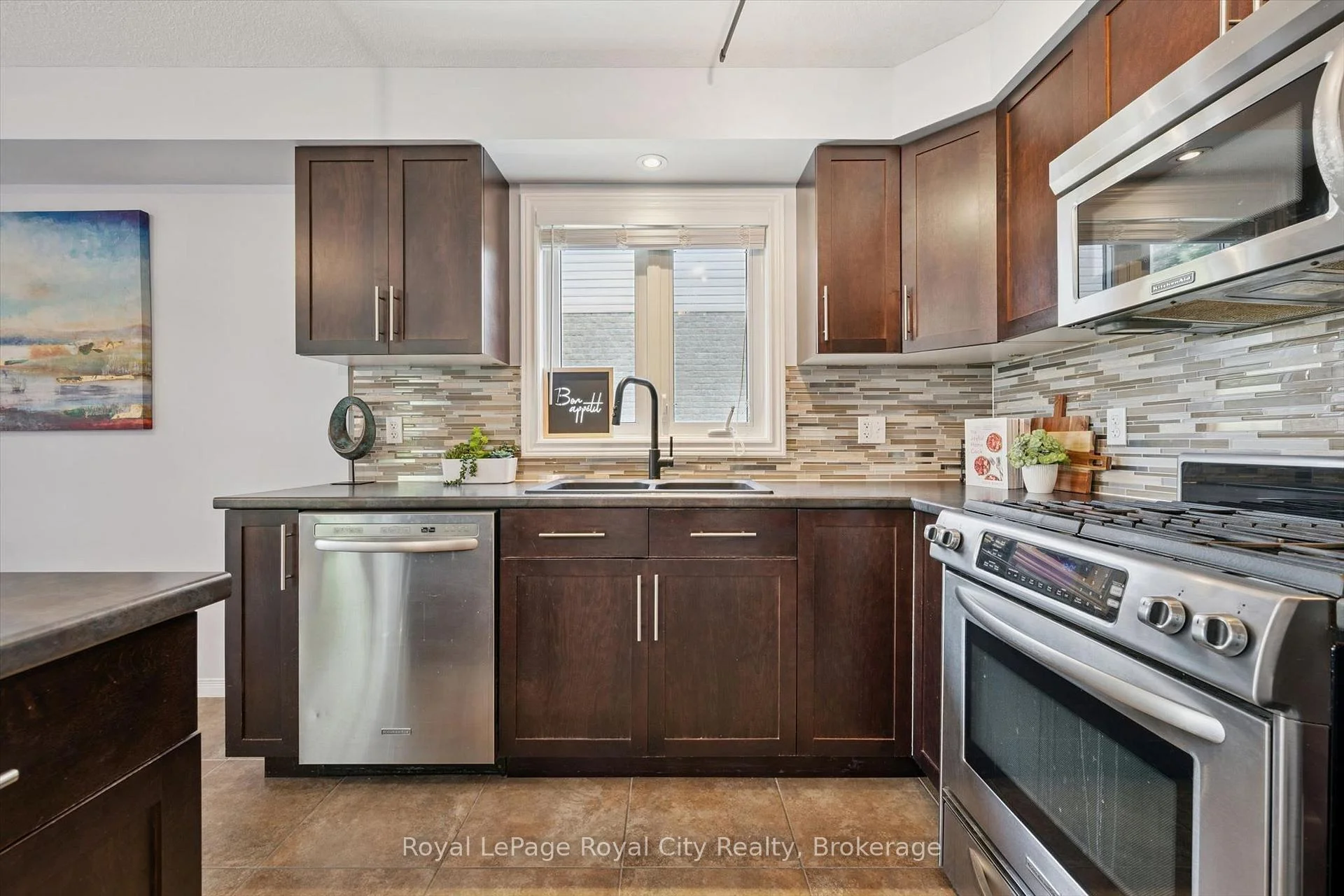 Photo 36 of 138 Flanders Road, Waterloo, Breslau — HOMEH