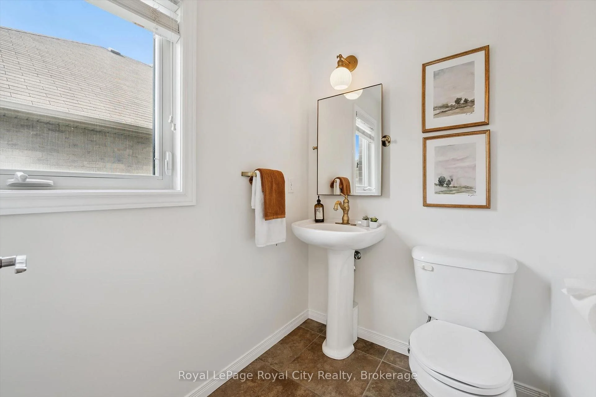 Photo 42 of 138 Flanders Road, Waterloo, Breslau — HOMEH
