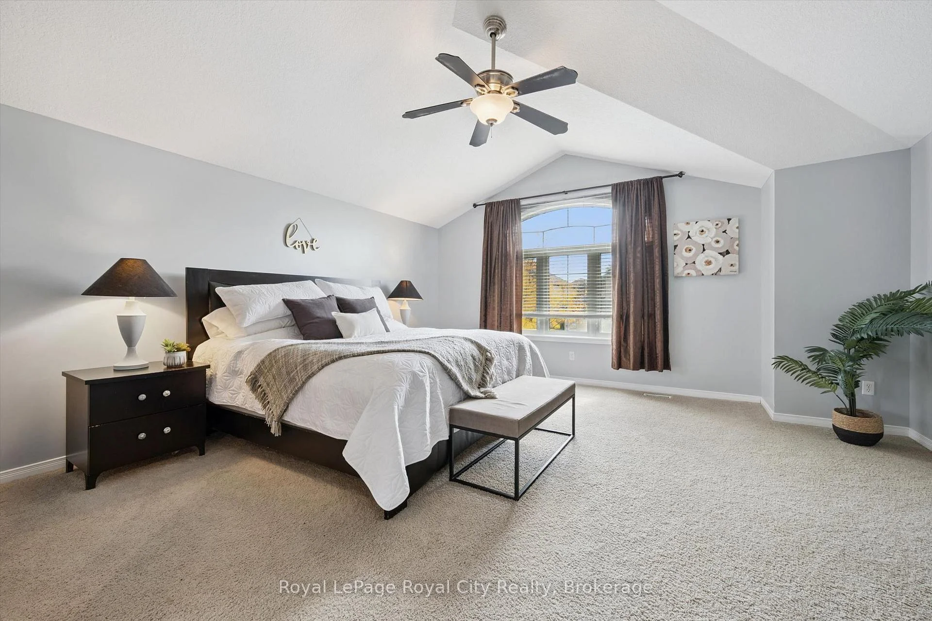Photo 46 of 138 Flanders Road, Waterloo, Breslau — HOMEH