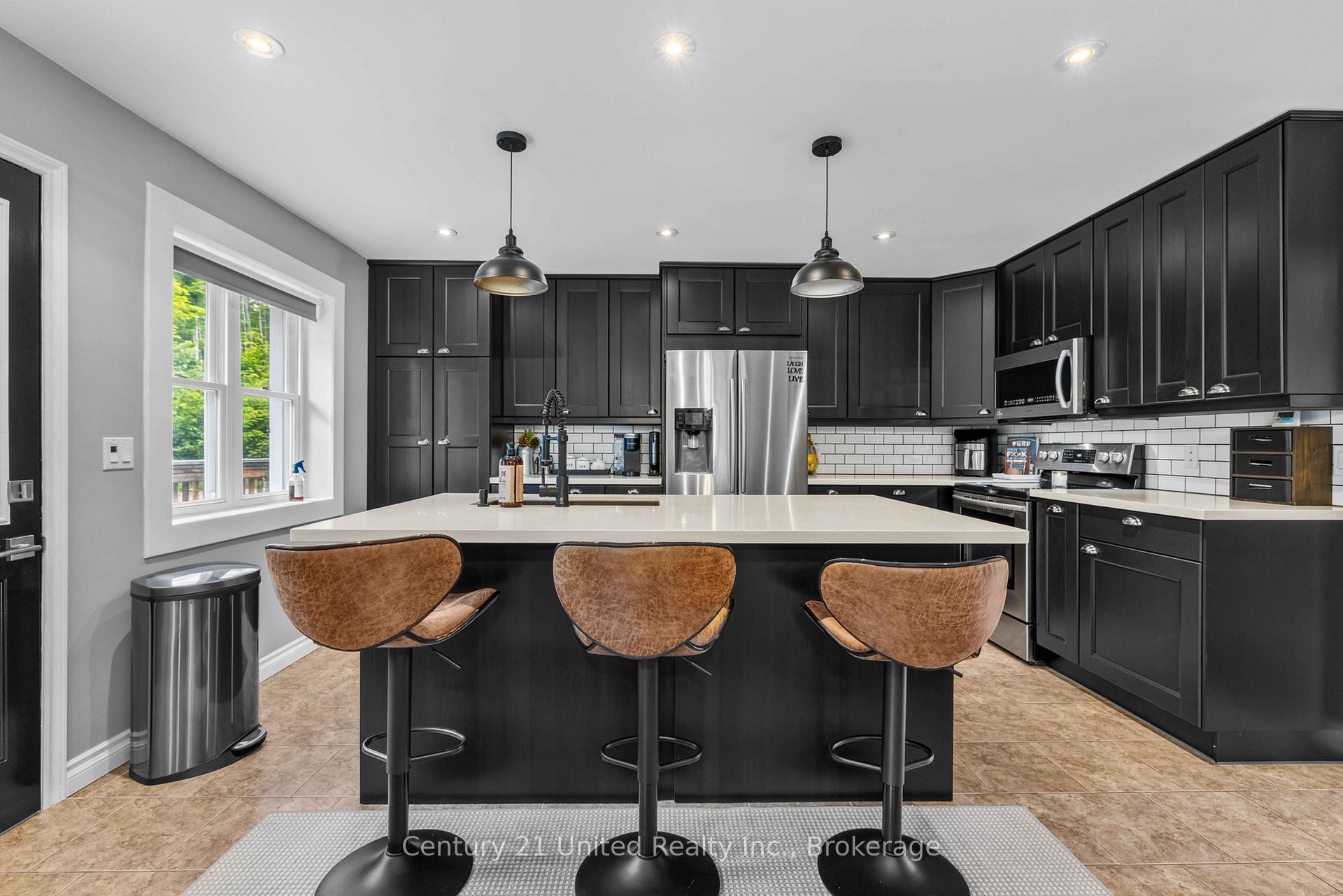 Photo 5 of 1790 County Road 40, Douro-Dummer — HOMEH