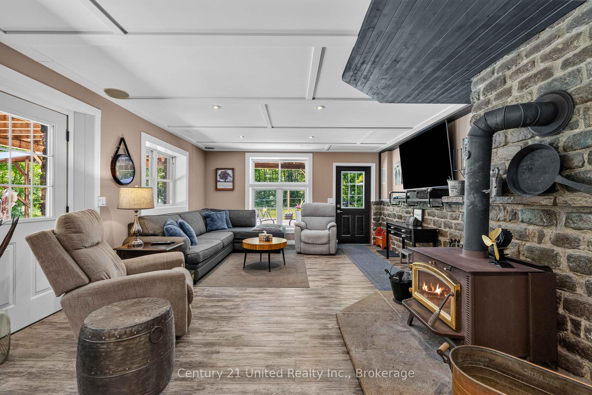 Photo 30 of 1790 County Road 40, Douro-Dummer — HOMEH