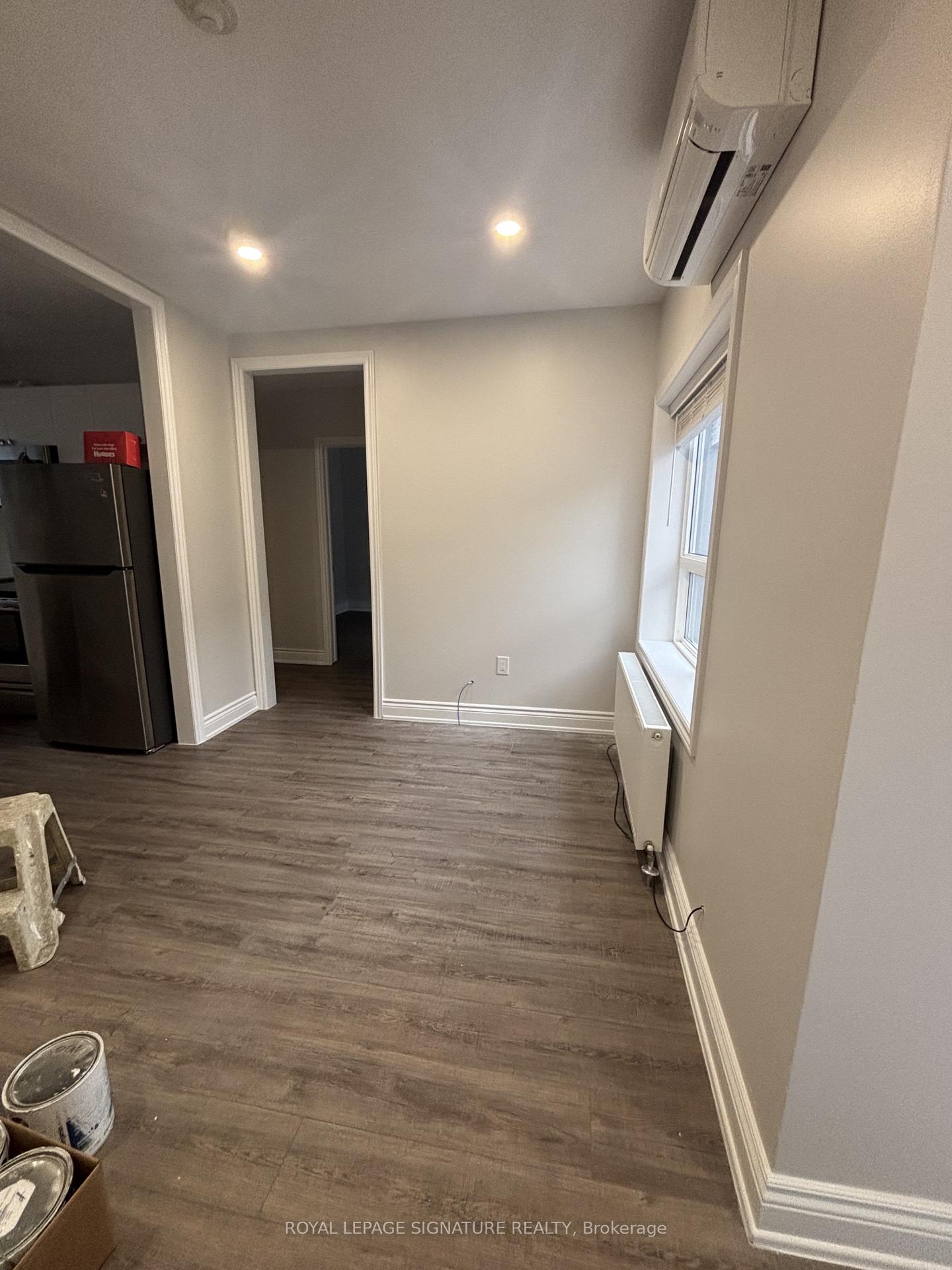 Photo of Unit 2, 3289 Lakeshore Boulevard W