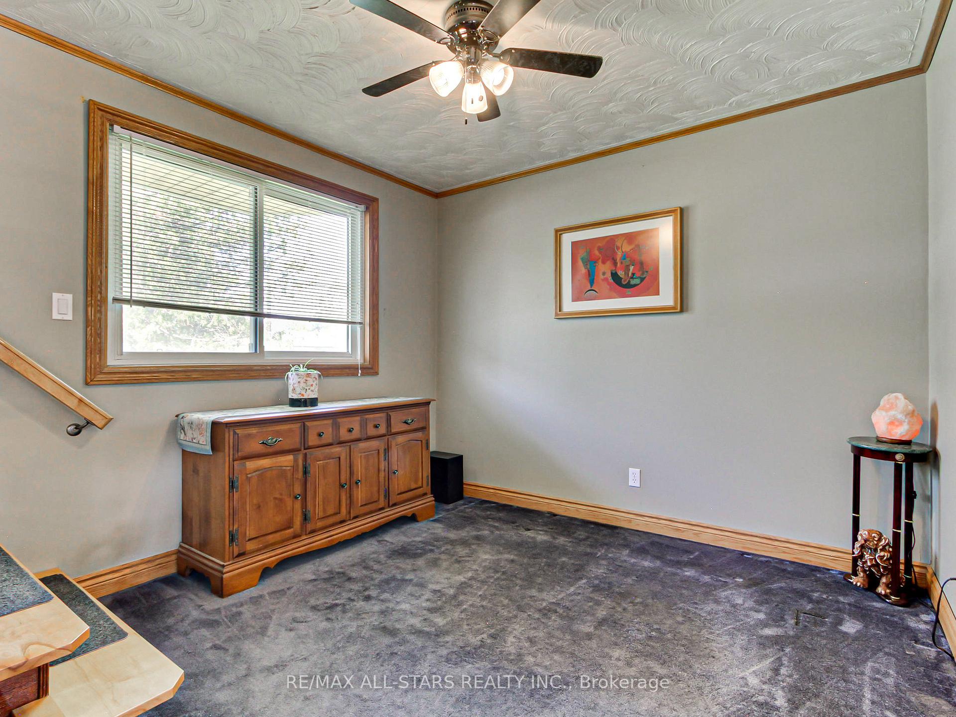 Photo 8 of 397 Winnifred Drive, Georgina, Keswick South — HOMEH