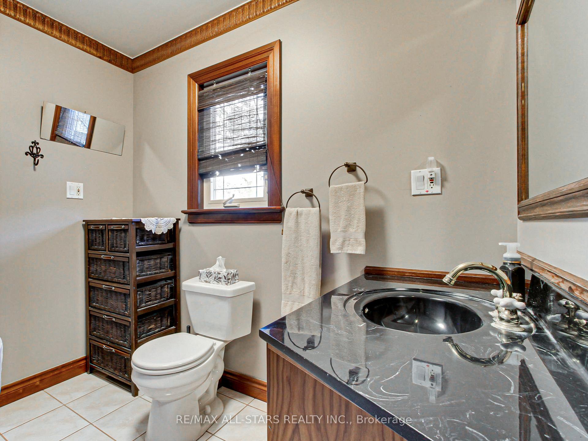 Photo 24 of 397 Winnifred Drive, Georgina, Keswick South — HOMEH