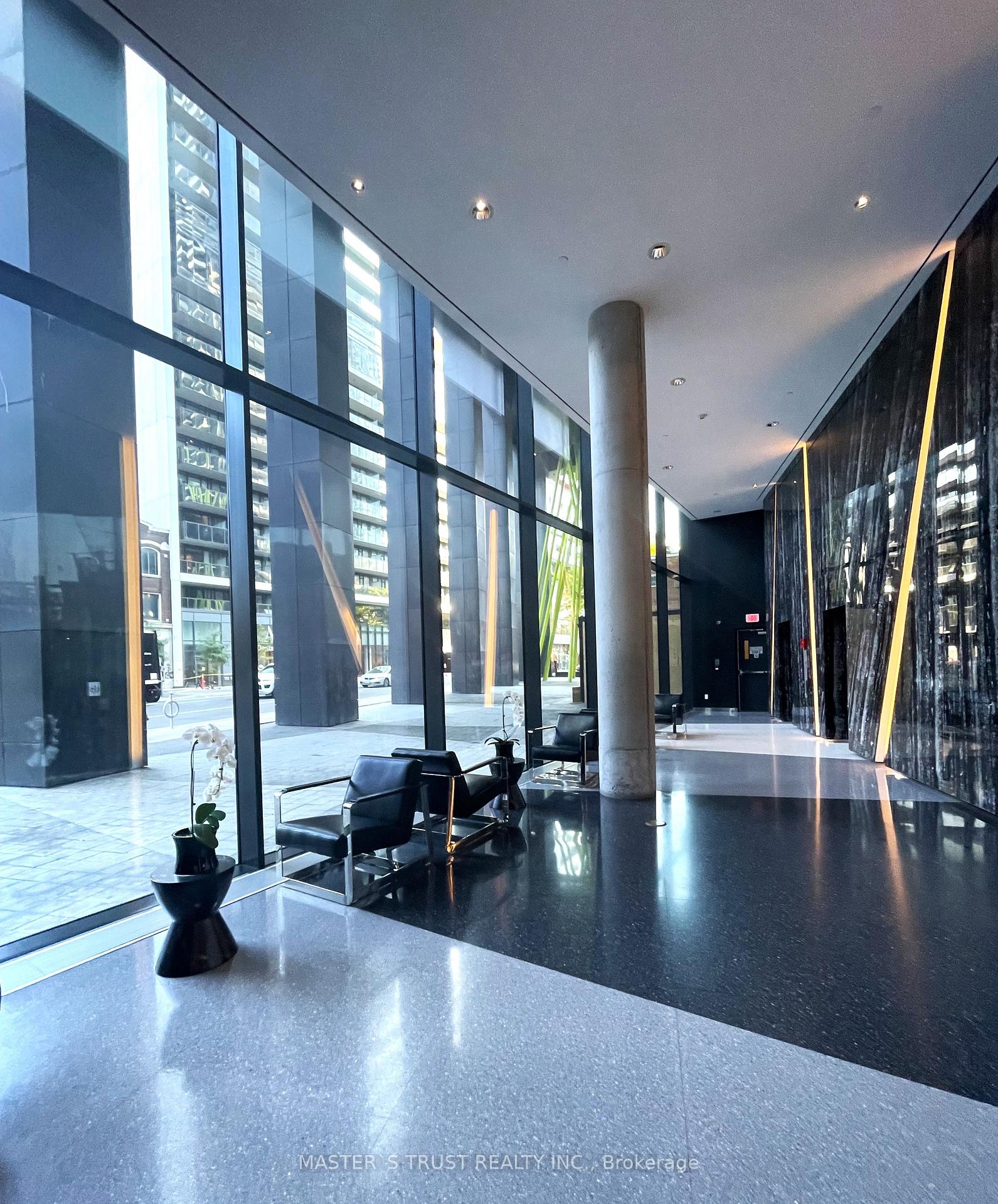 Photo 3 of Unit 809, 125 Peter Street, Toronto, Waterfront Communities — HOMEH
