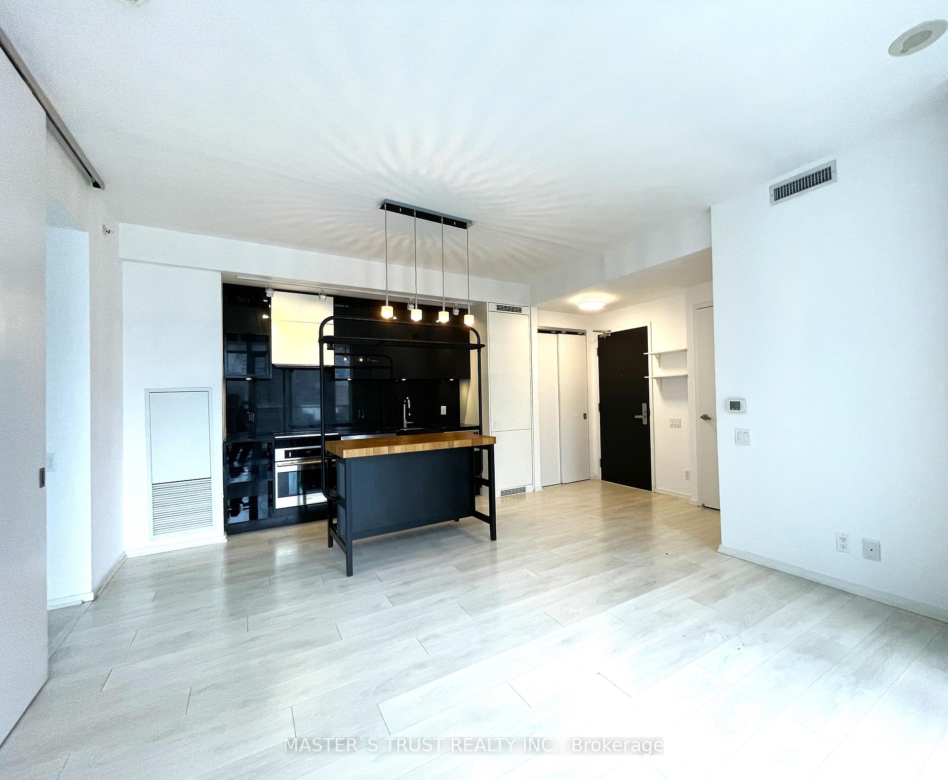 Photo 10 of Unit 809, 125 Peter Street, Toronto, Waterfront Communities — HOMEH