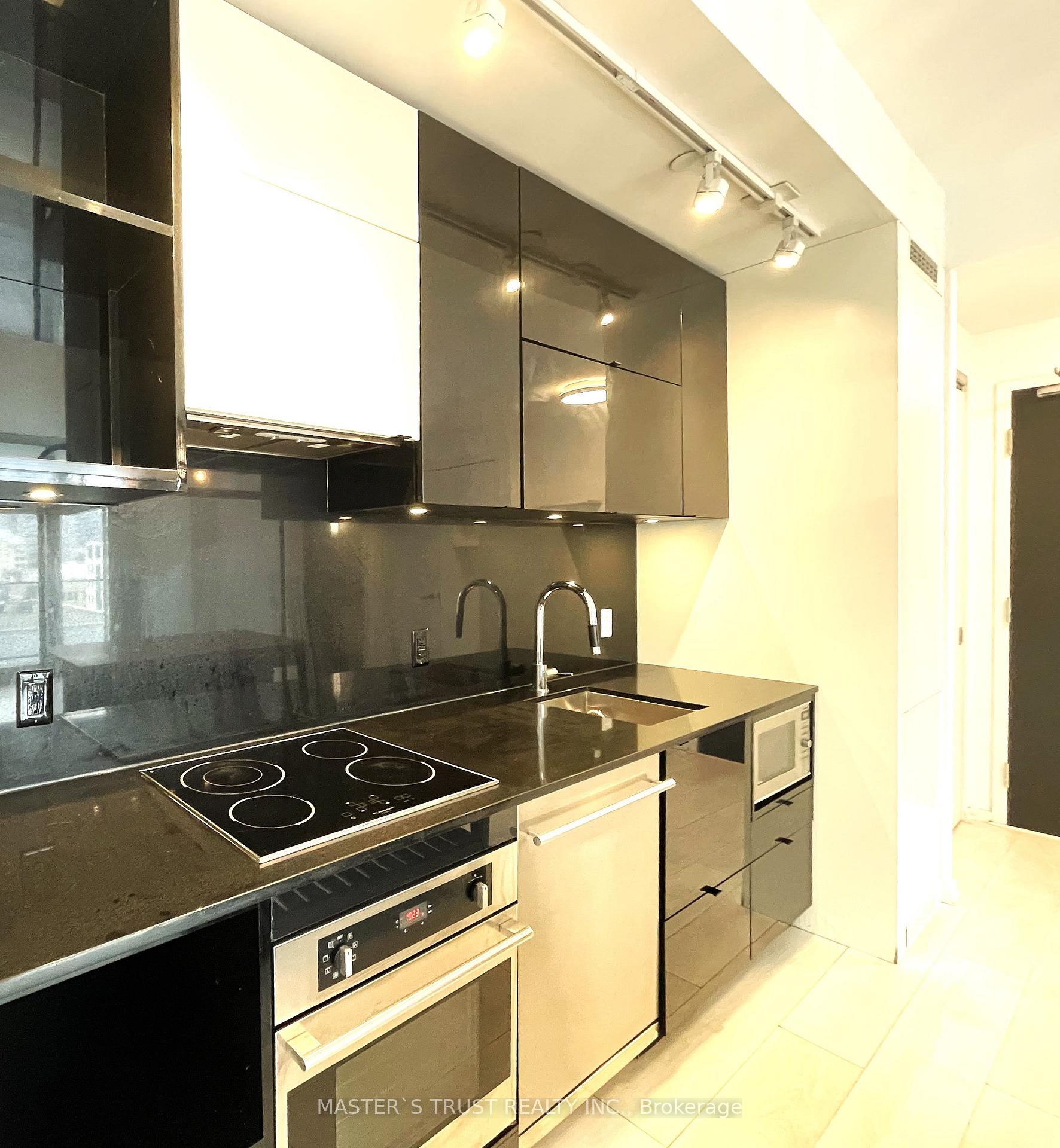 Photo 15 of Unit 809, 125 Peter Street, Toronto, Waterfront Communities — HOMEH