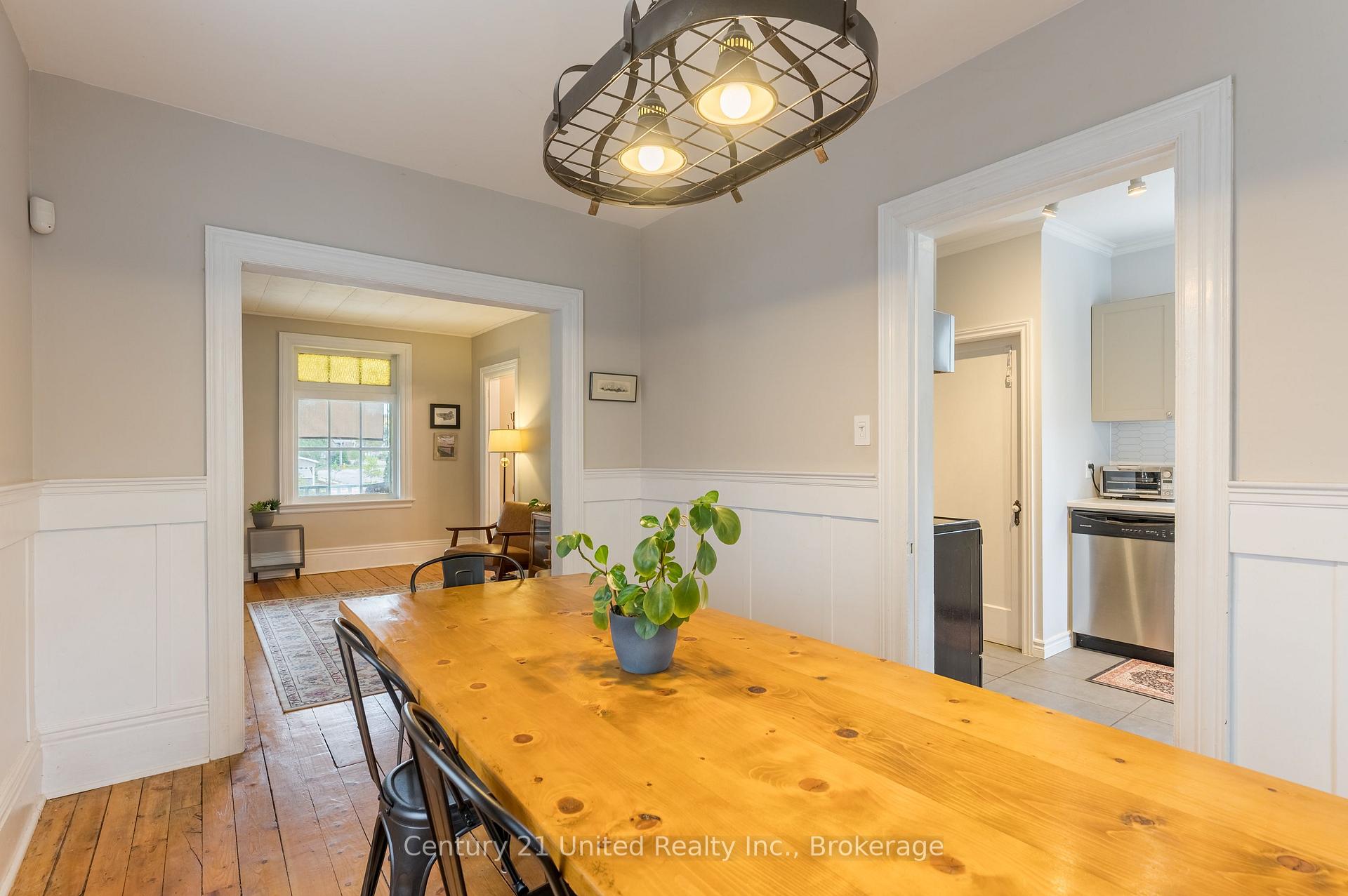 Photo 16 of 598 Downie Street, Peterborough, Town Ward 3 — HOMEH