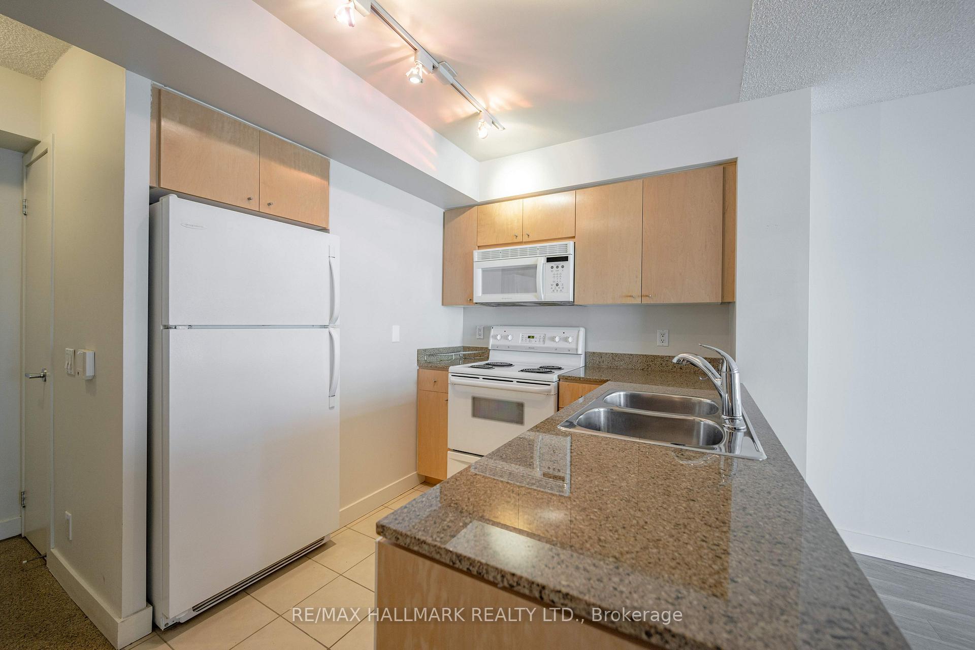 Photo 4 of Unit 701, 361 Front Street, Toronto, Waterfront Communities — HOMEH