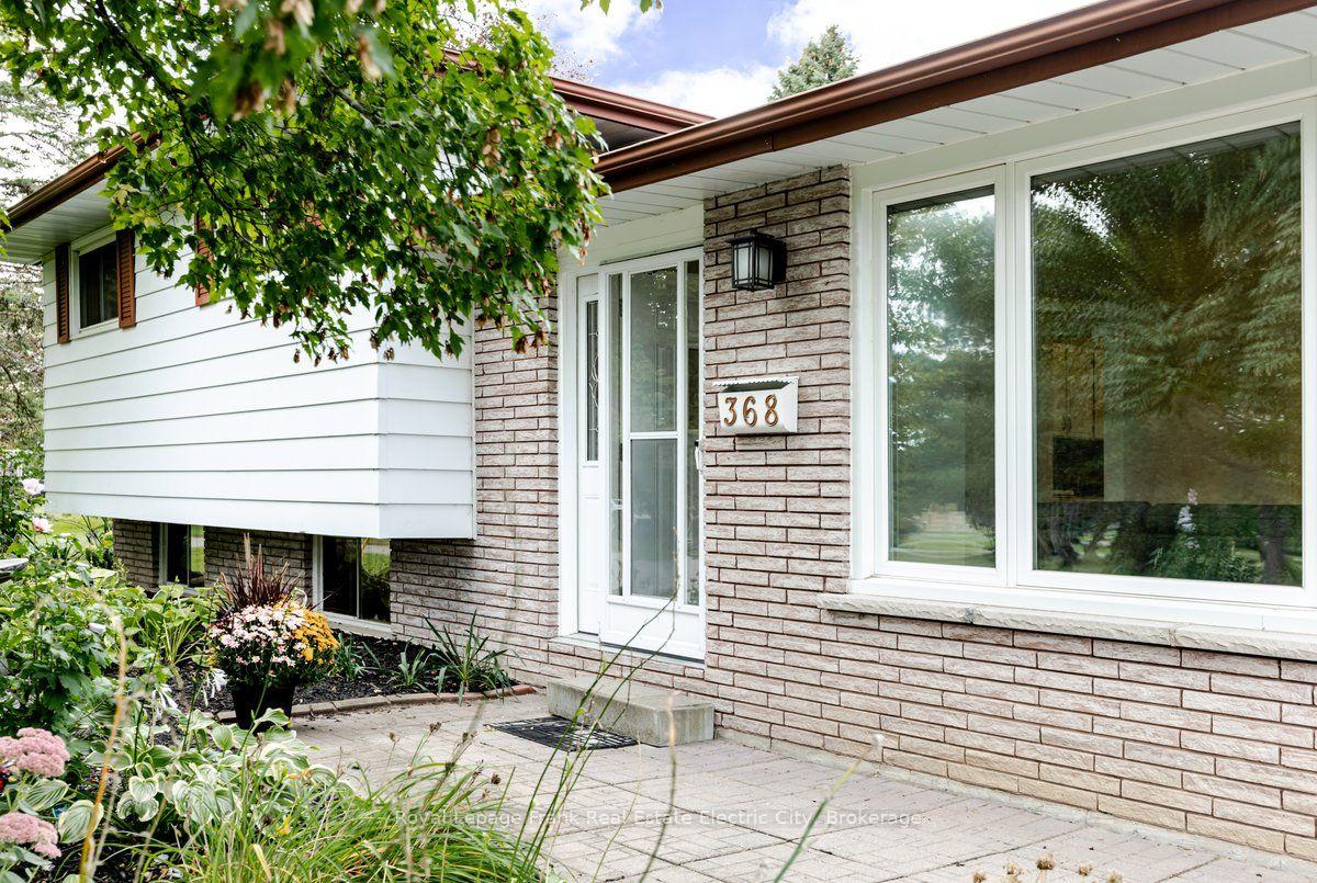 Photo 3 of 368 O'Leary Avenue, Peterborough, Northcrest Ward 5 — HOMEH