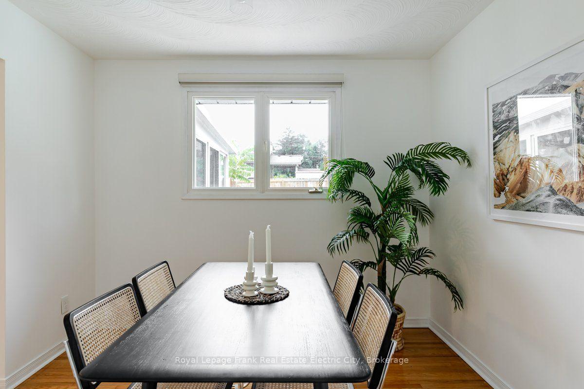 Photo 13 of 368 O'Leary Avenue, Peterborough, Northcrest Ward 5 — HOMEH
