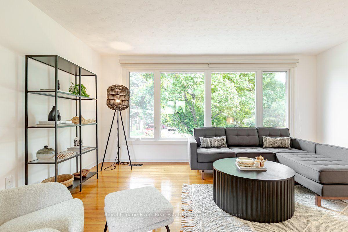 Photo 14 of 368 O'Leary Avenue, Peterborough, Northcrest Ward 5 — HOMEH