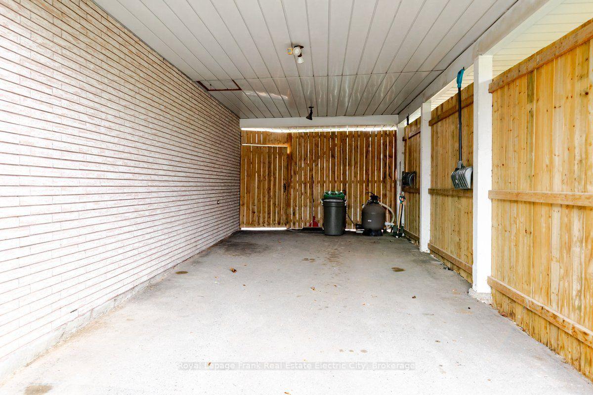 Photo 43 of 368 O'Leary Avenue, Peterborough, Northcrest Ward 5 — HOMEH