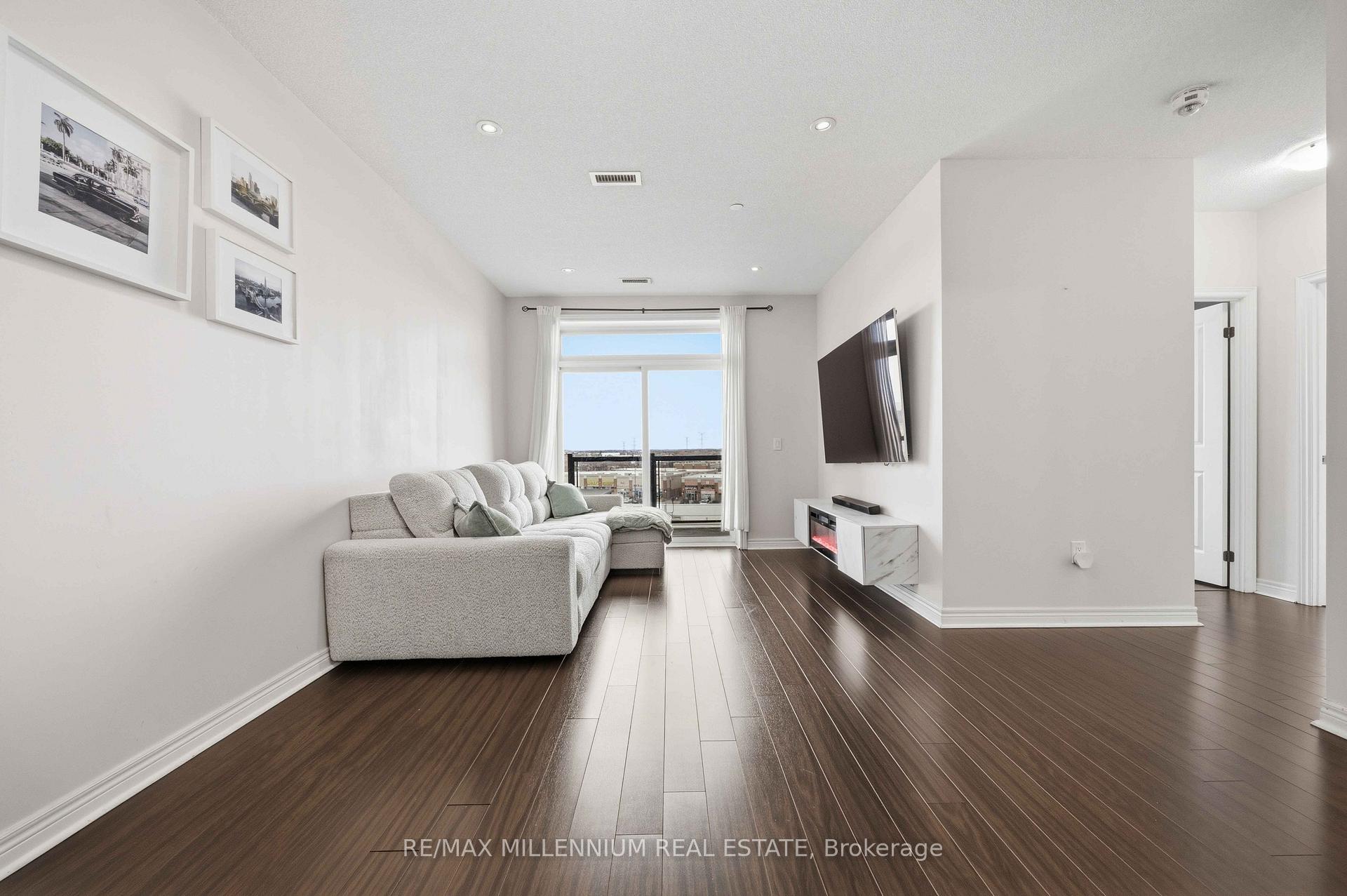 Photo 11 of Unit 504, 7325 Markham Road, Markham, Cedarwood — HOMEH
