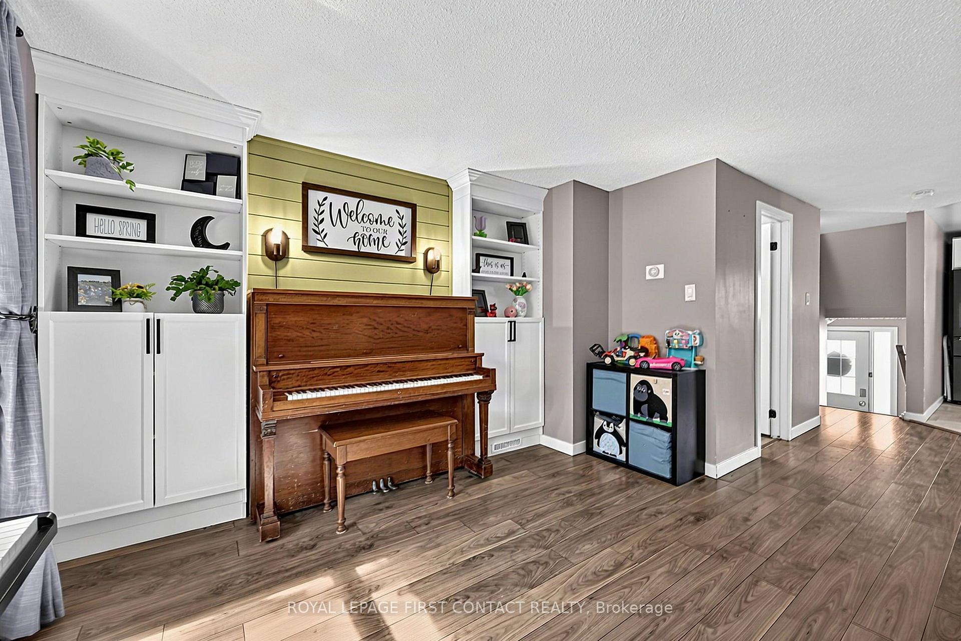 Photo 11 of Unit 8, 233 Innisfil Street, Barrie, Allandale Centre — HOMEH