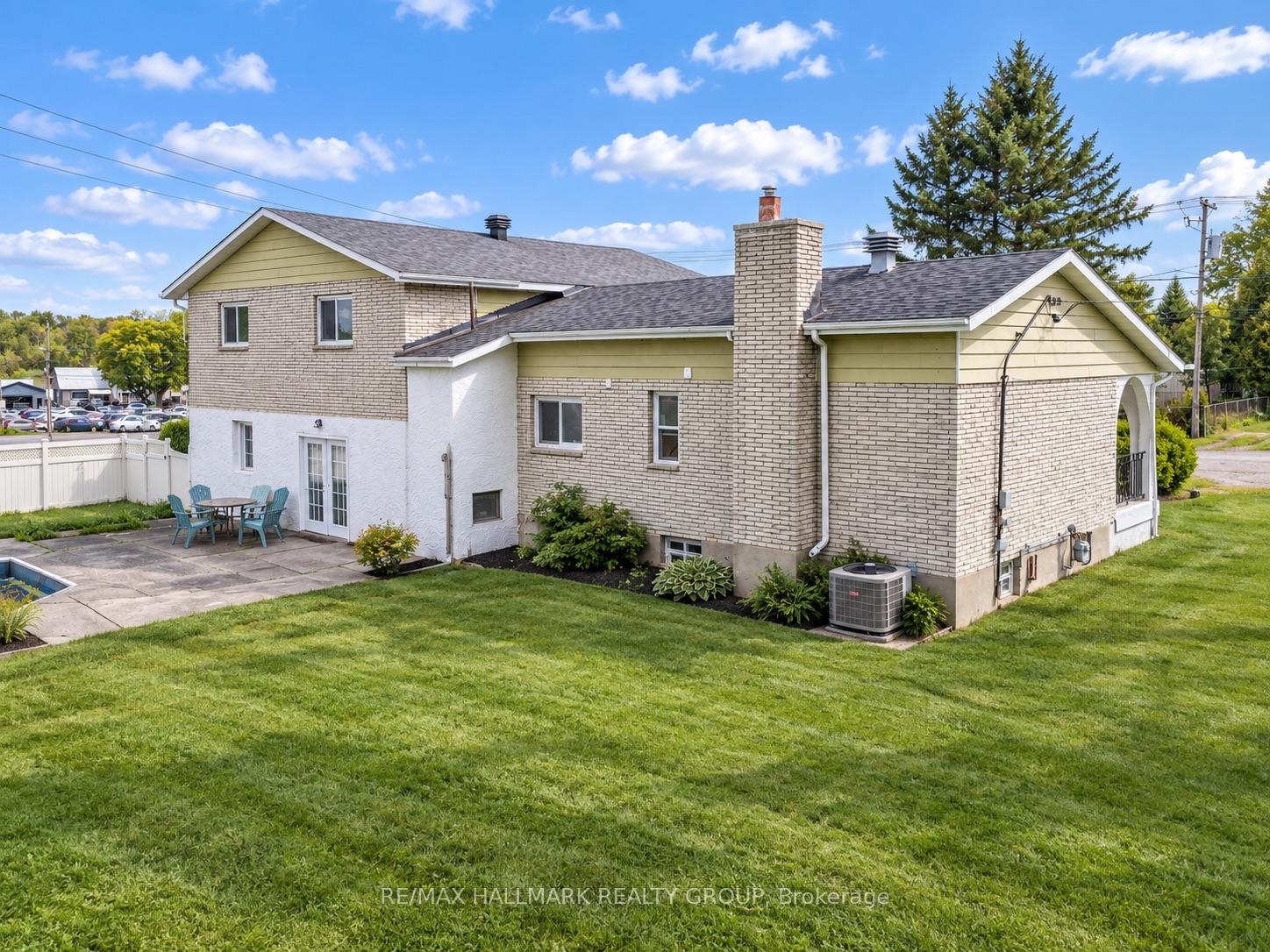 Photo 34 of 7099 Marco Street, Ottawa, Greely — HOMEH