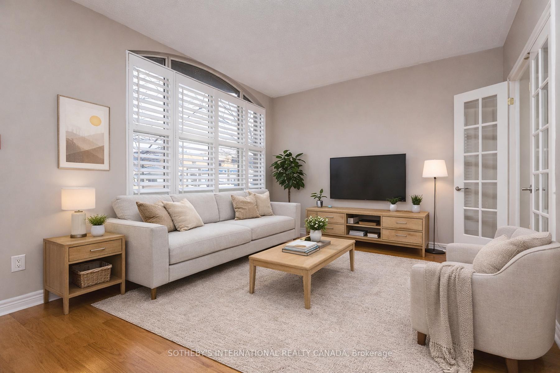Photo 2 of Unit 108, 3085 Bloor Street W, Etobicoke, Stonegate-Queensway — HOMEH