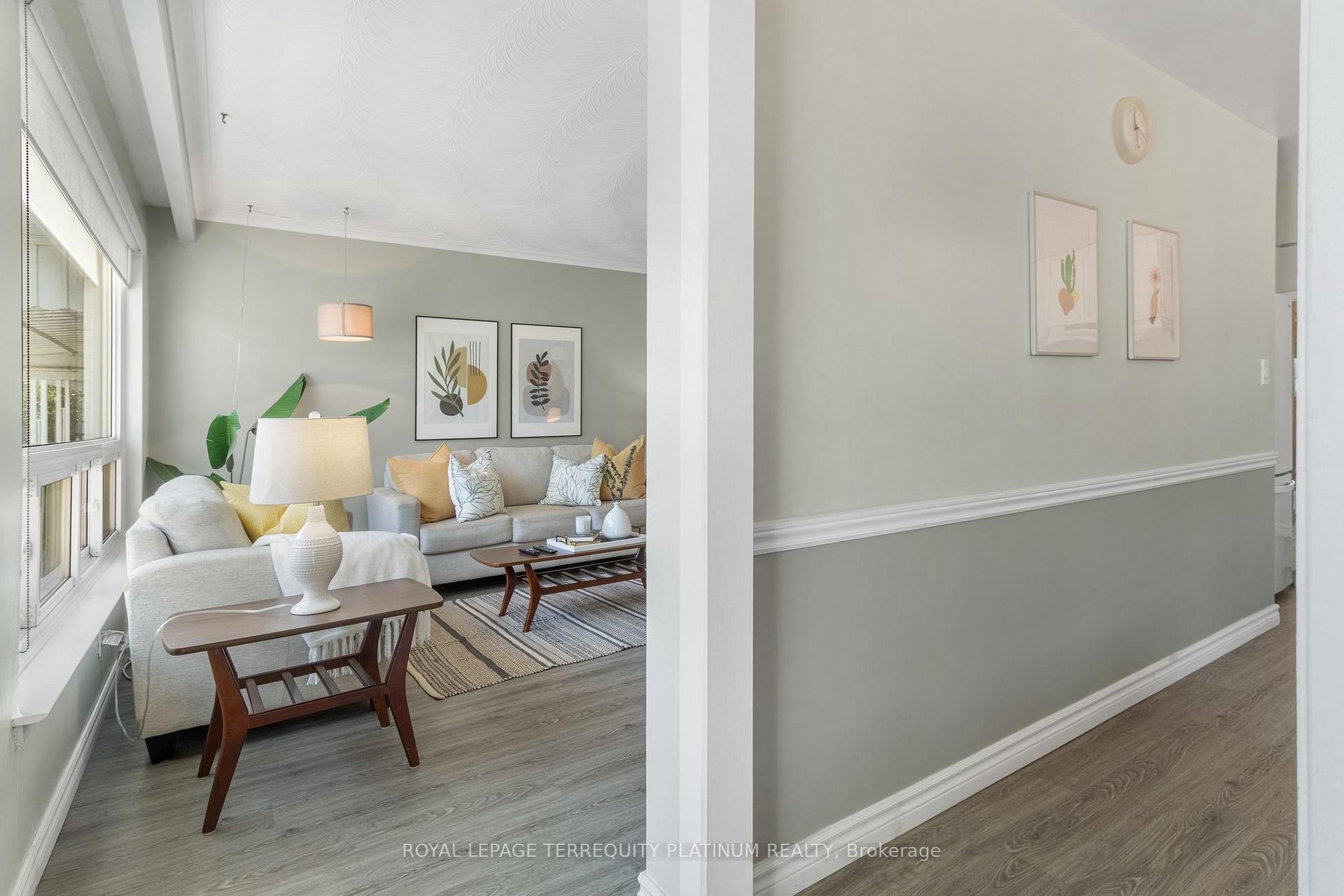 Photo 5 of 32 Buckland Road, North York, Glenfield-Jane Heights — HOMEH