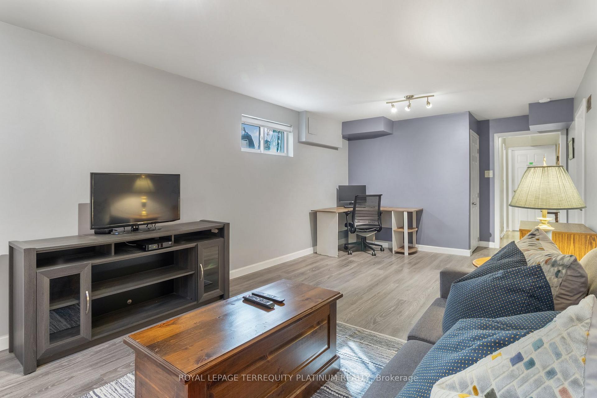 Photo 31 of 32 Buckland Road, North York, Glenfield-Jane Heights — HOMEH