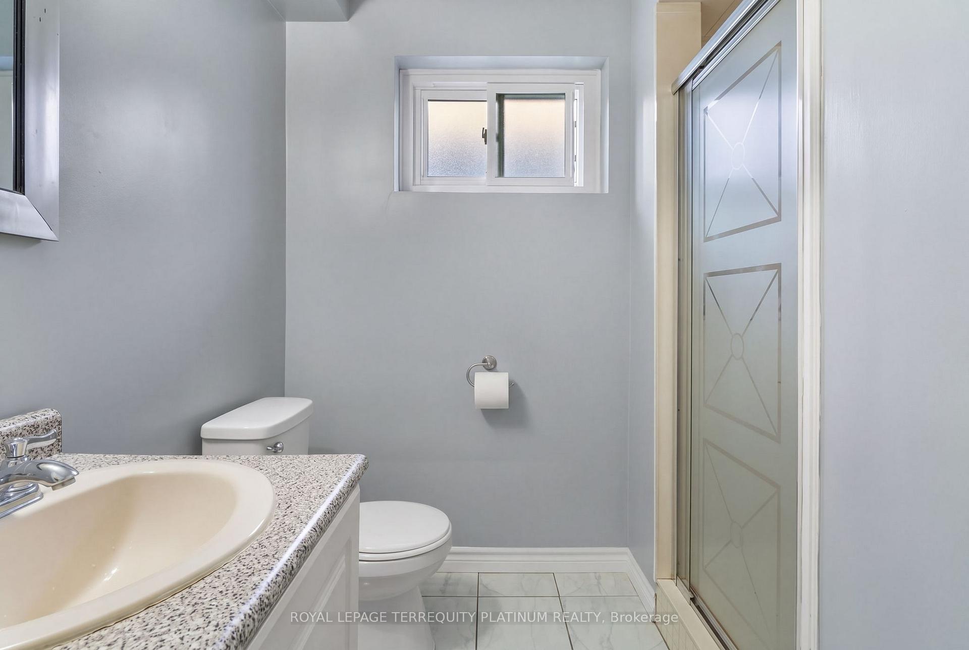 Photo 34 of 32 Buckland Road, North York, Glenfield-Jane Heights — HOMEH