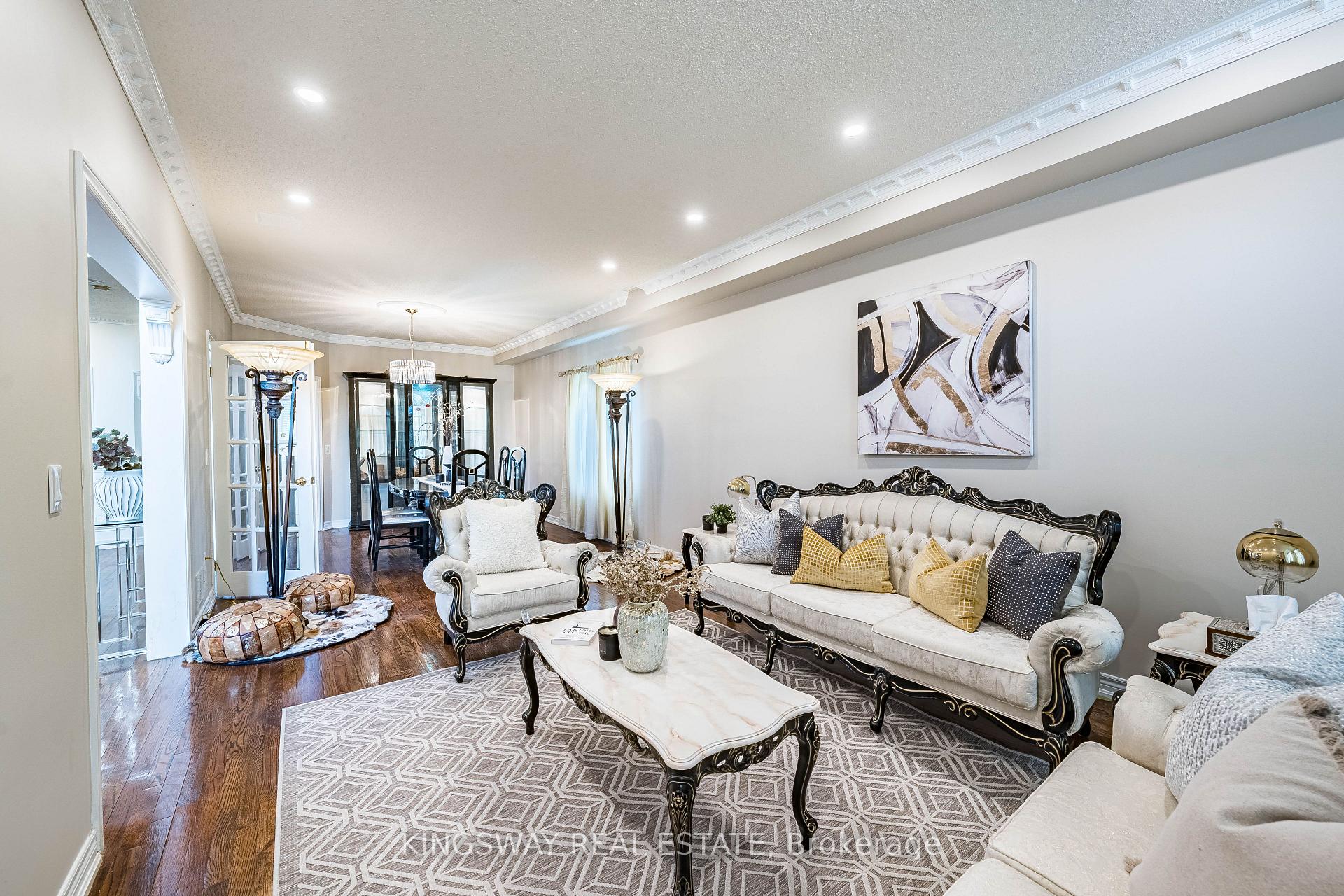 Photo 8 of 5969 Rayshaw Crescent, Mississauga, Streetsville — HOMEH