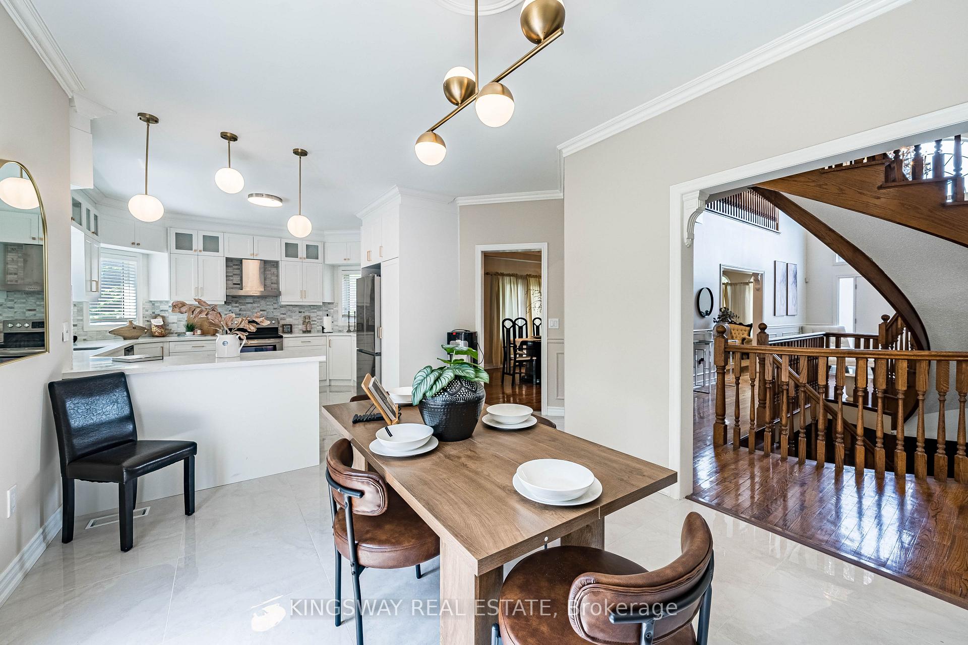 Photo 11 of 5969 Rayshaw Crescent, Mississauga, Streetsville — HOMEH