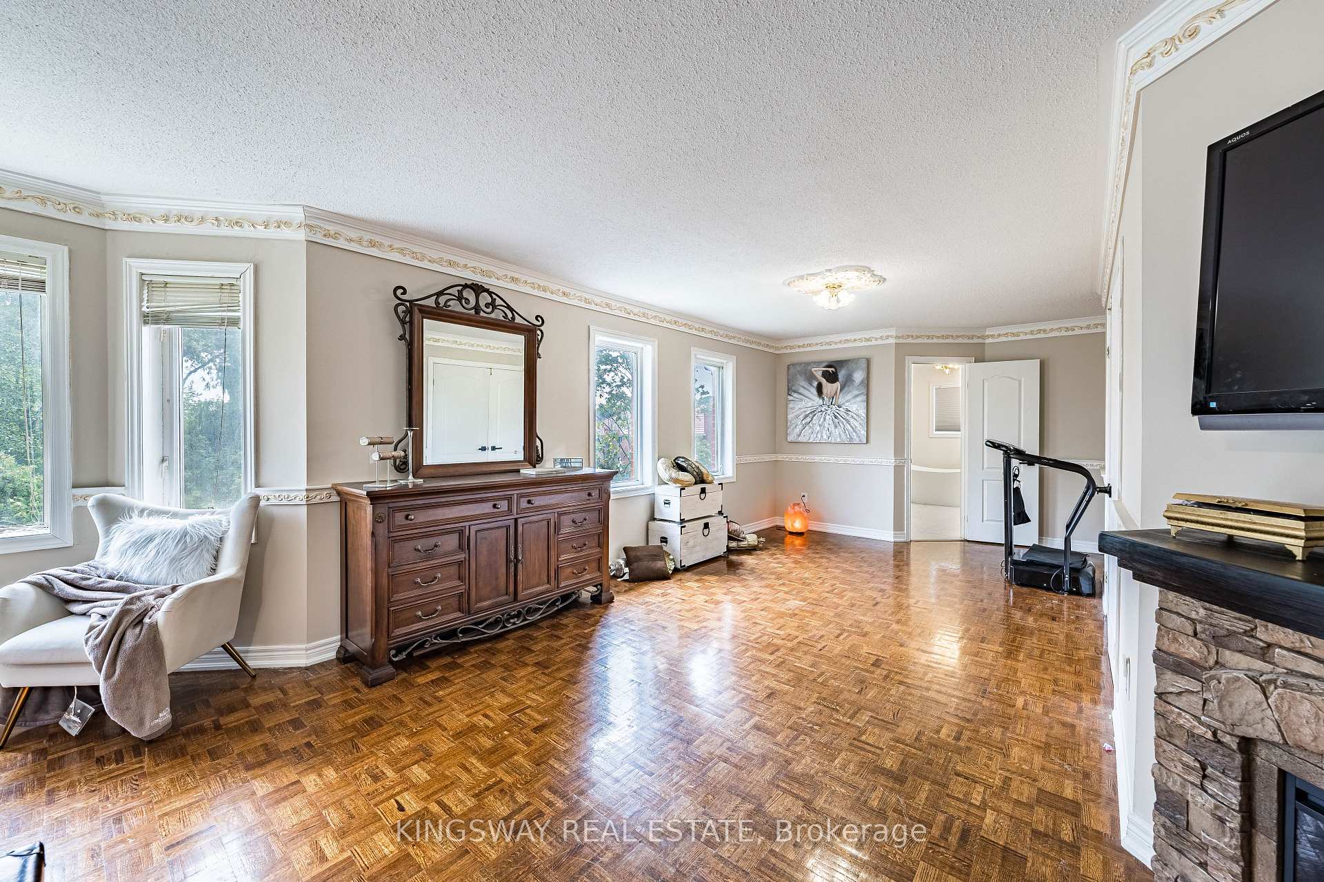Photo 22 of 5969 Rayshaw Crescent, Mississauga, Streetsville — HOMEH