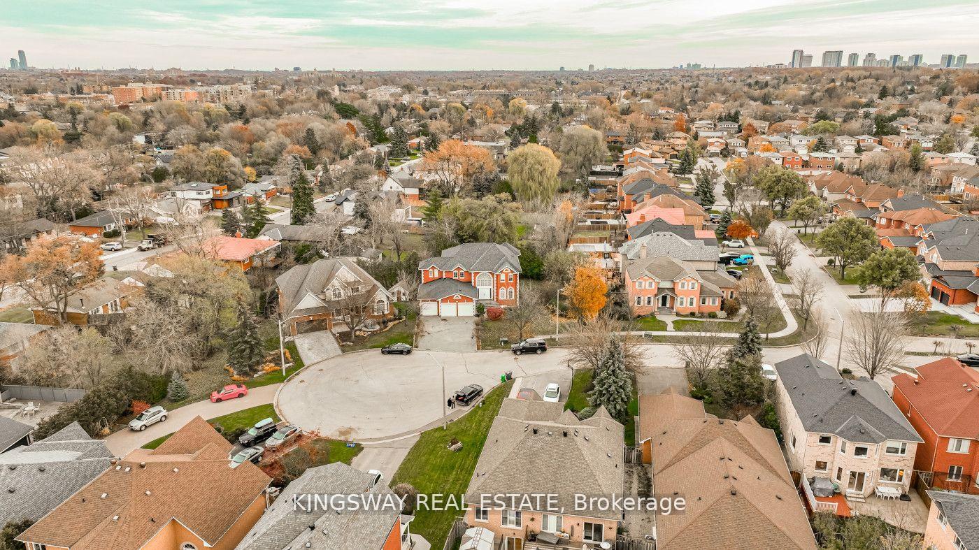 Photo 39 of 5969 Rayshaw Crescent, Mississauga, Streetsville — HOMEH