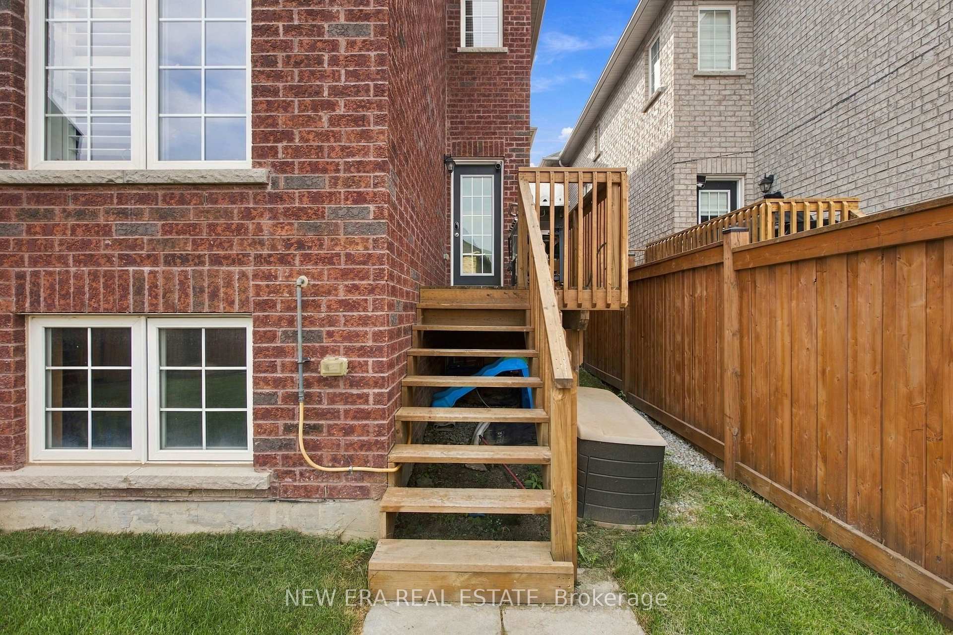 Photo 32 of 77 Jevons Drive, Ajax, South East — HOMEH