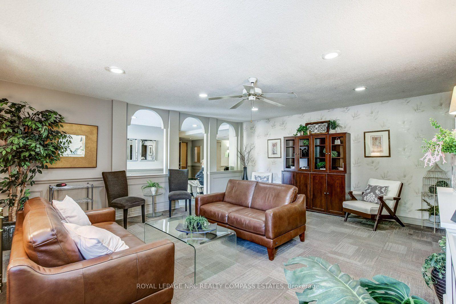 Photo 4 of Unit 321, 196 Scott Street, St. Catharines, Fairview — HOMEH