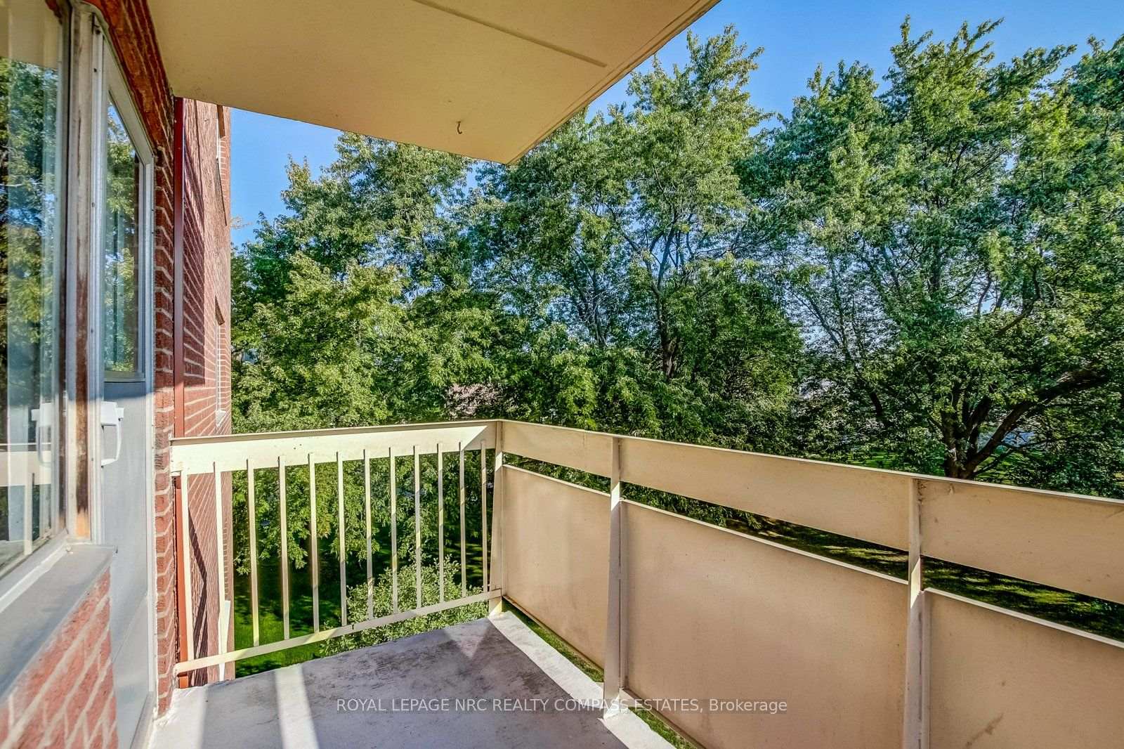 Photo 27 of Unit 321, 196 Scott Street, St. Catharines, Fairview — HOMEH