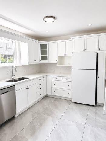 Photo 7 of Unit Main, 240 Parkview Hill Crescent, Toronto, O'Connor-Parkview — HOMEH