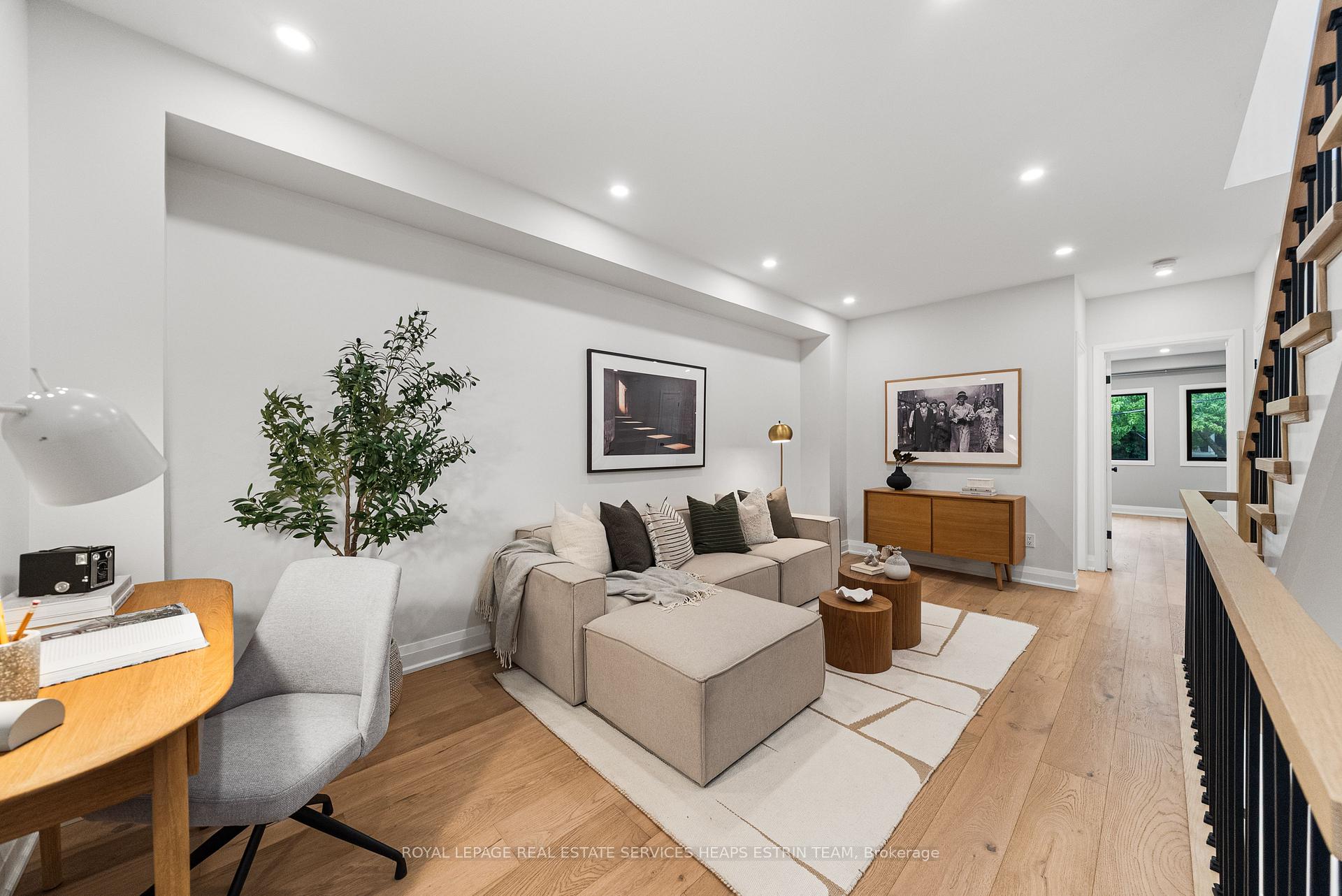 Photo 12 of 247A Lippincott Street, Toronto, University — HOMEH
