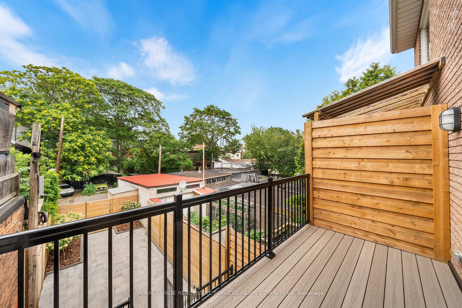 Photo 17 of 247A Lippincott Street, Toronto, University — HOMEH
