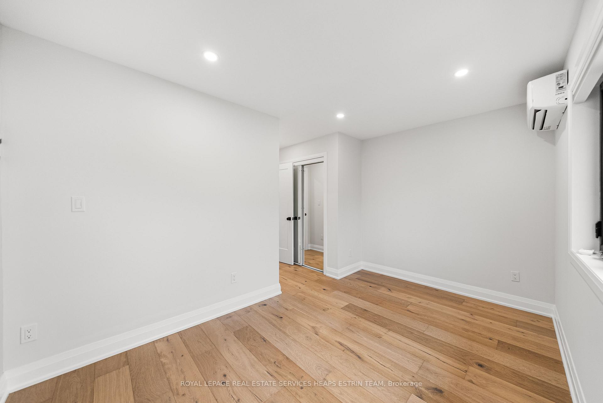 Photo 23 of 247A Lippincott Street, Toronto, University — HOMEH