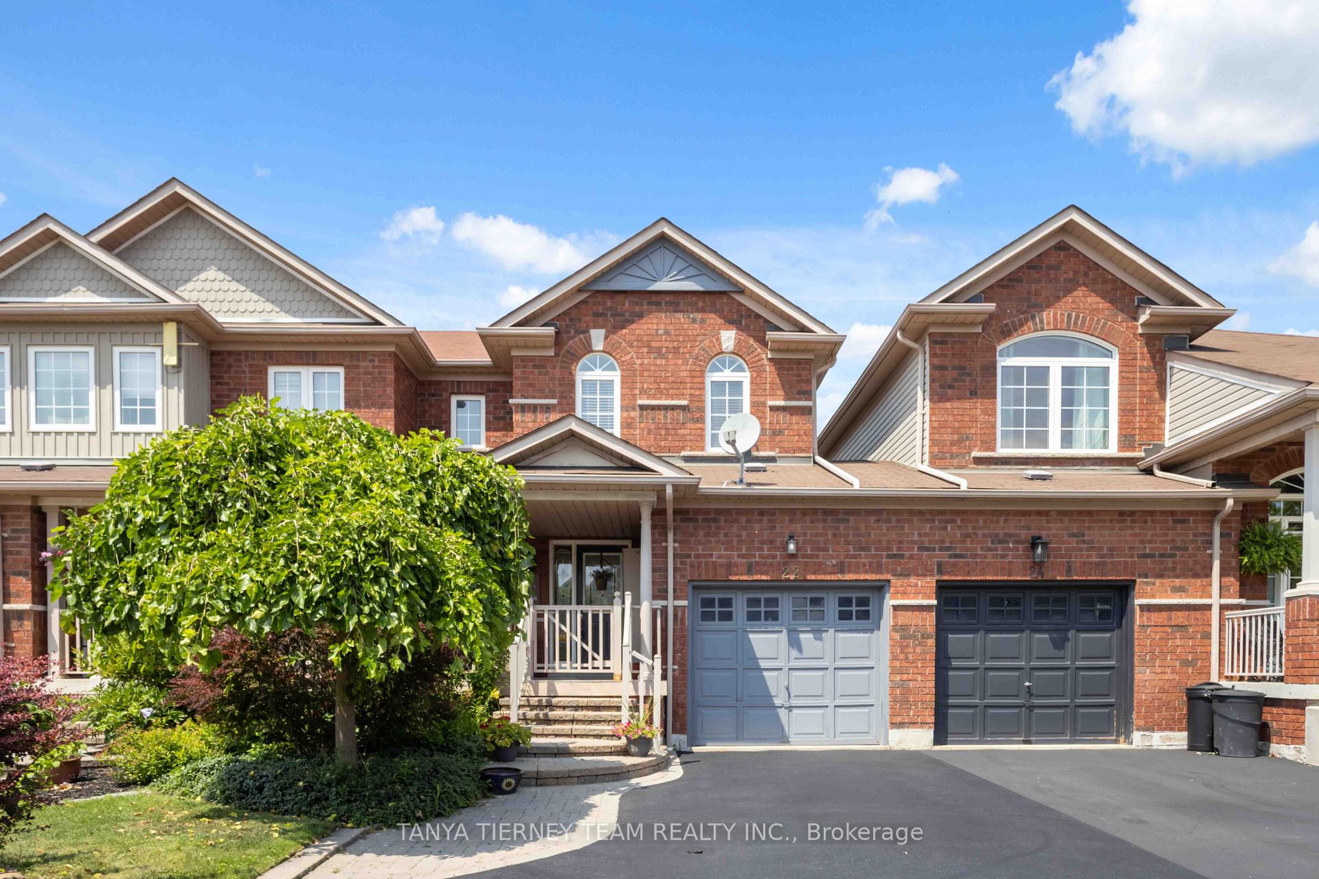 Photo 1 of 22 Sinden Drive, Whitby, Brooklin — HOMEH