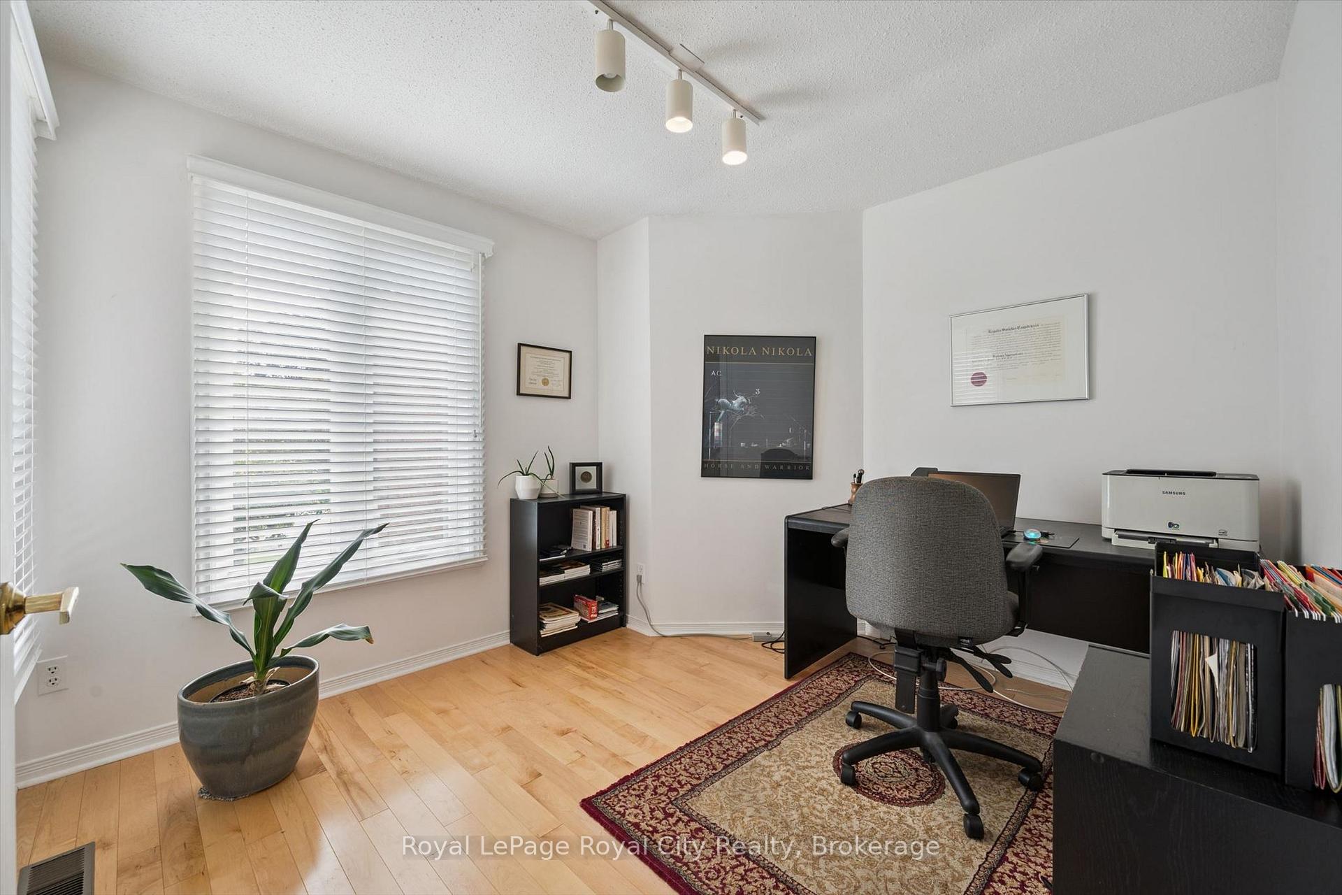 Photo 14 of 8 Mollison Court, Guelph, Kortright Hills — HOMEH