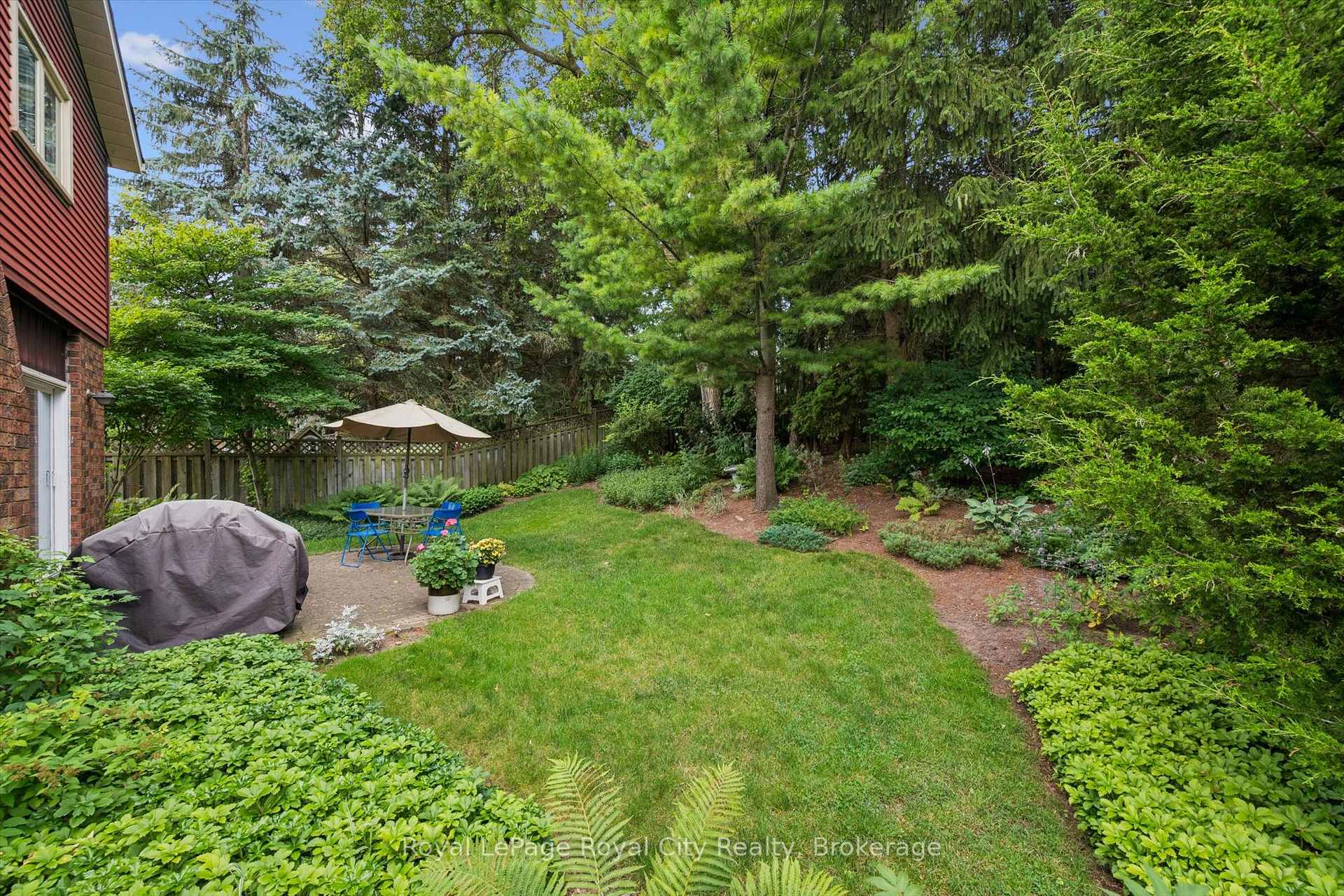 Photo 28 of 8 Mollison Court, Guelph, Kortright Hills — HOMEH