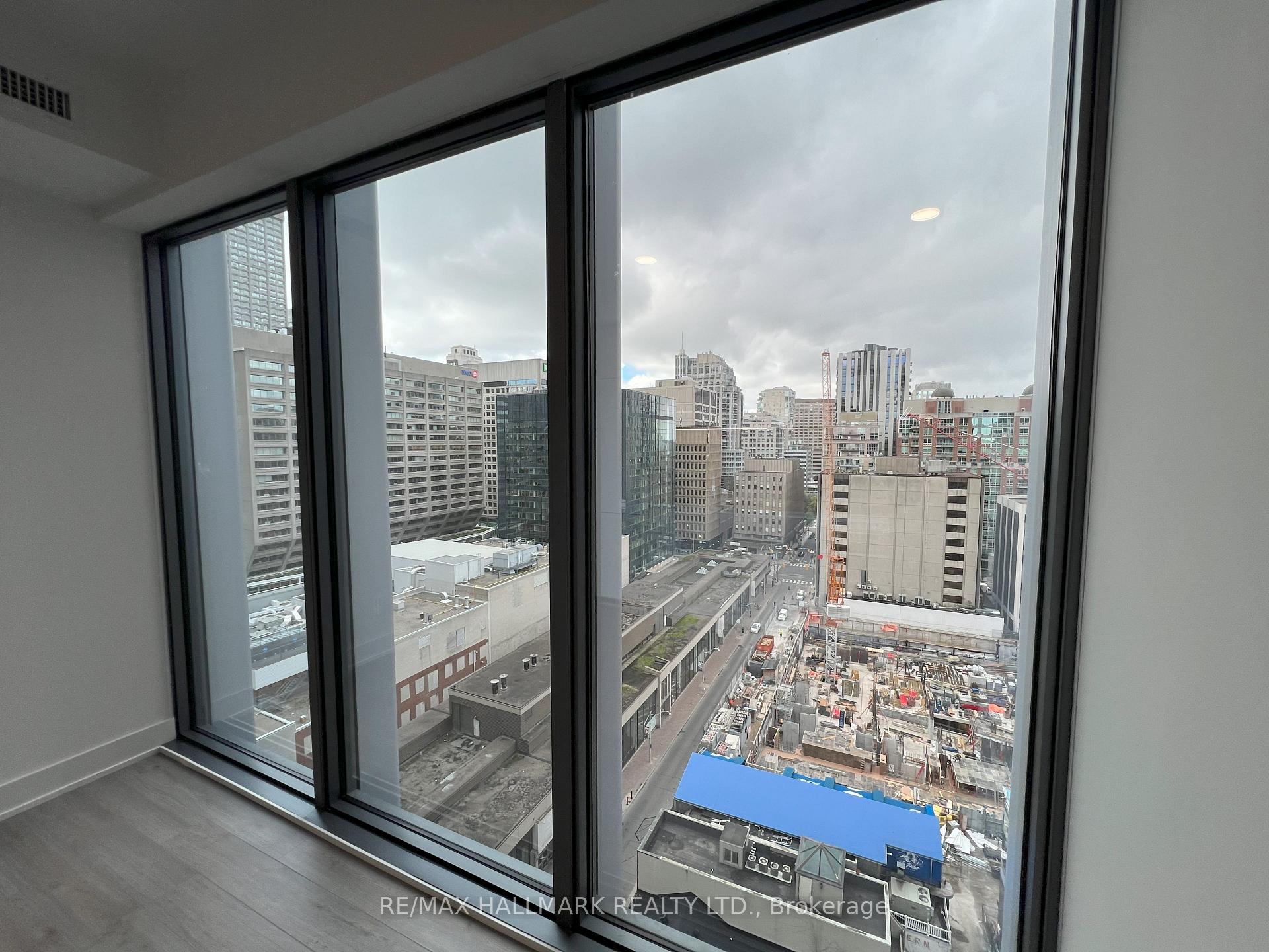Photo 18 of Unit 1402, 8 Cumberland Street, Toronto, The Annex — HOMEH