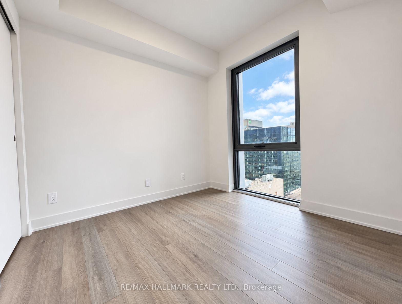 Photo 29 of Unit 1402, 8 Cumberland Street, Toronto, The Annex — HOMEH