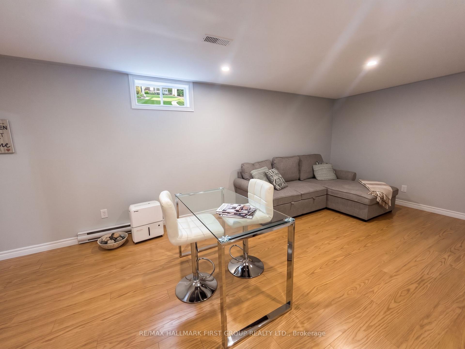Photo 5 of Unit #Lower, 640 Pinewood Drive, Peterborough, Otonabee Ward 1 — HOMEH